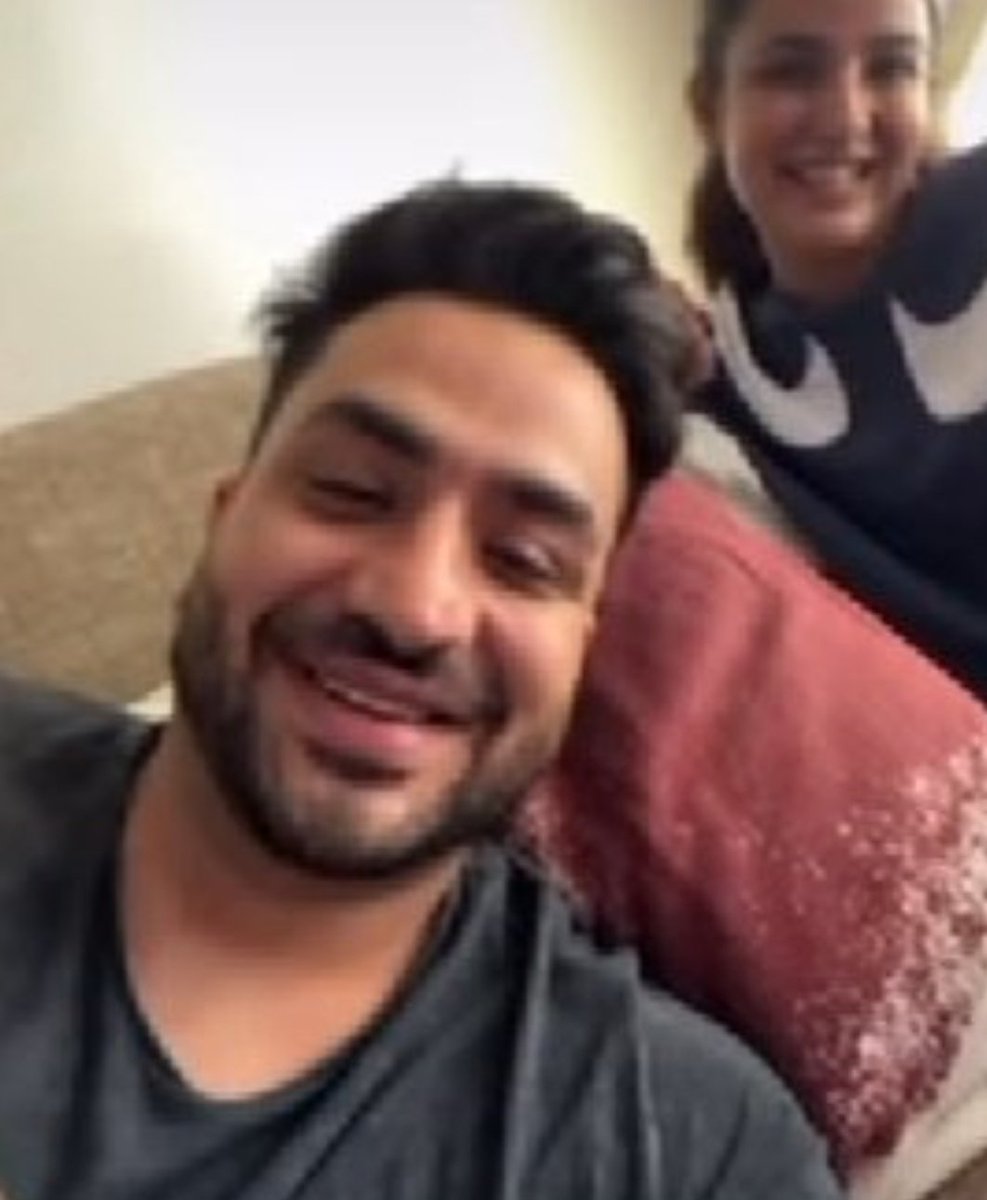 Tinker4567's tweet photo. Unlimited love nd respect to u @jasminbhasin @AlyGoni from Tinker💖

#JasminBhasin #AlyGoni #JasLy #Jasminians #FamAly #JasLyians https://t.co/wjOuxJ0uKk