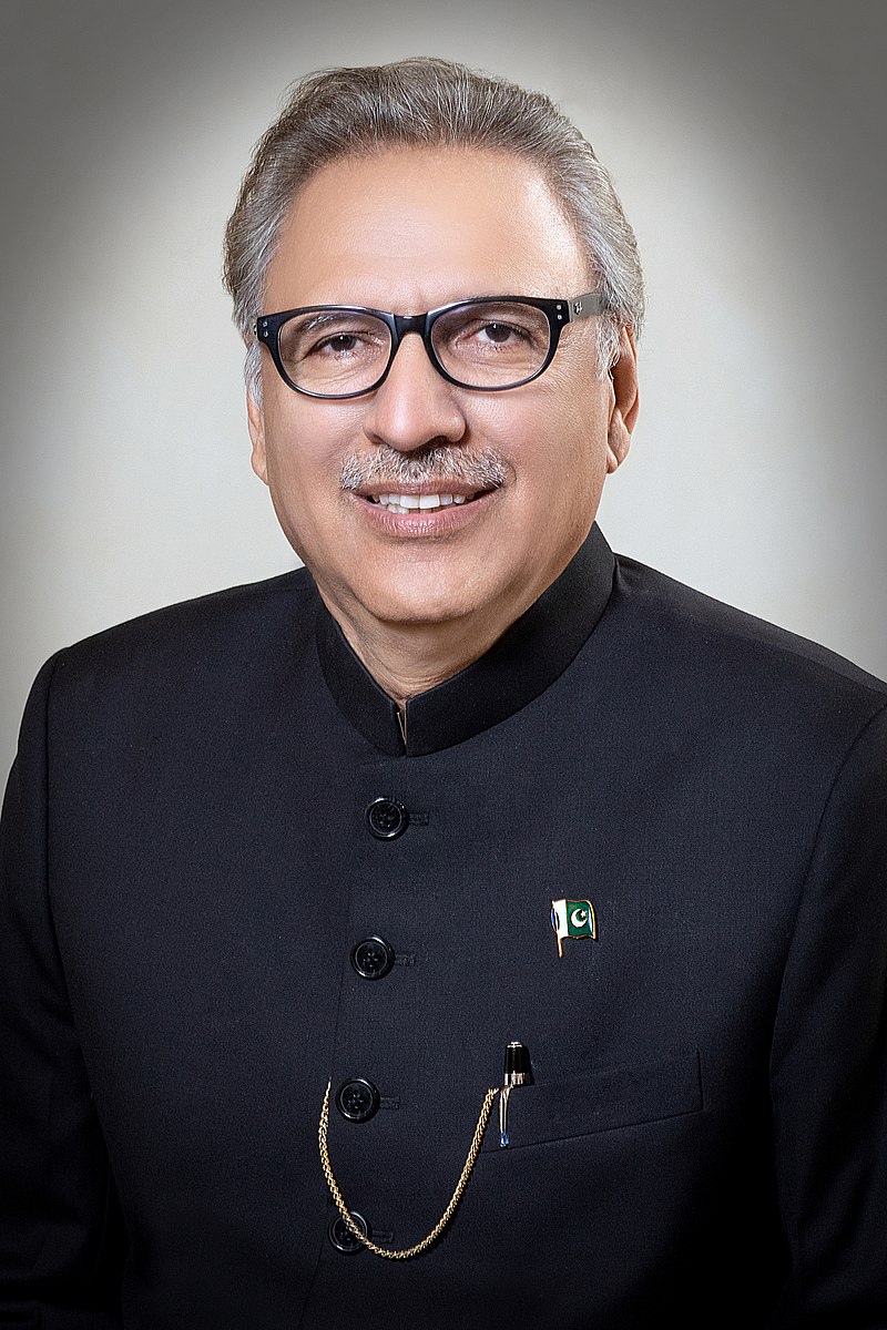 FarazChishti56's tweet photo. ایک معمولی سے جج کی بات نہ ماننے پر توہین عدالت کا کیس تو درج ہو جاتا ہے لیکن ایک صدر کی اتنی بےعزتی کی گئی ہے لیکن کسی ادارے کے سربراہ نے کوئی نوٹس نہیں لیا کوئی سوموٹو نہیں لیا کیوں ؟
#WeStandWithSupremeCommander https://t.co/EZeHoscqph