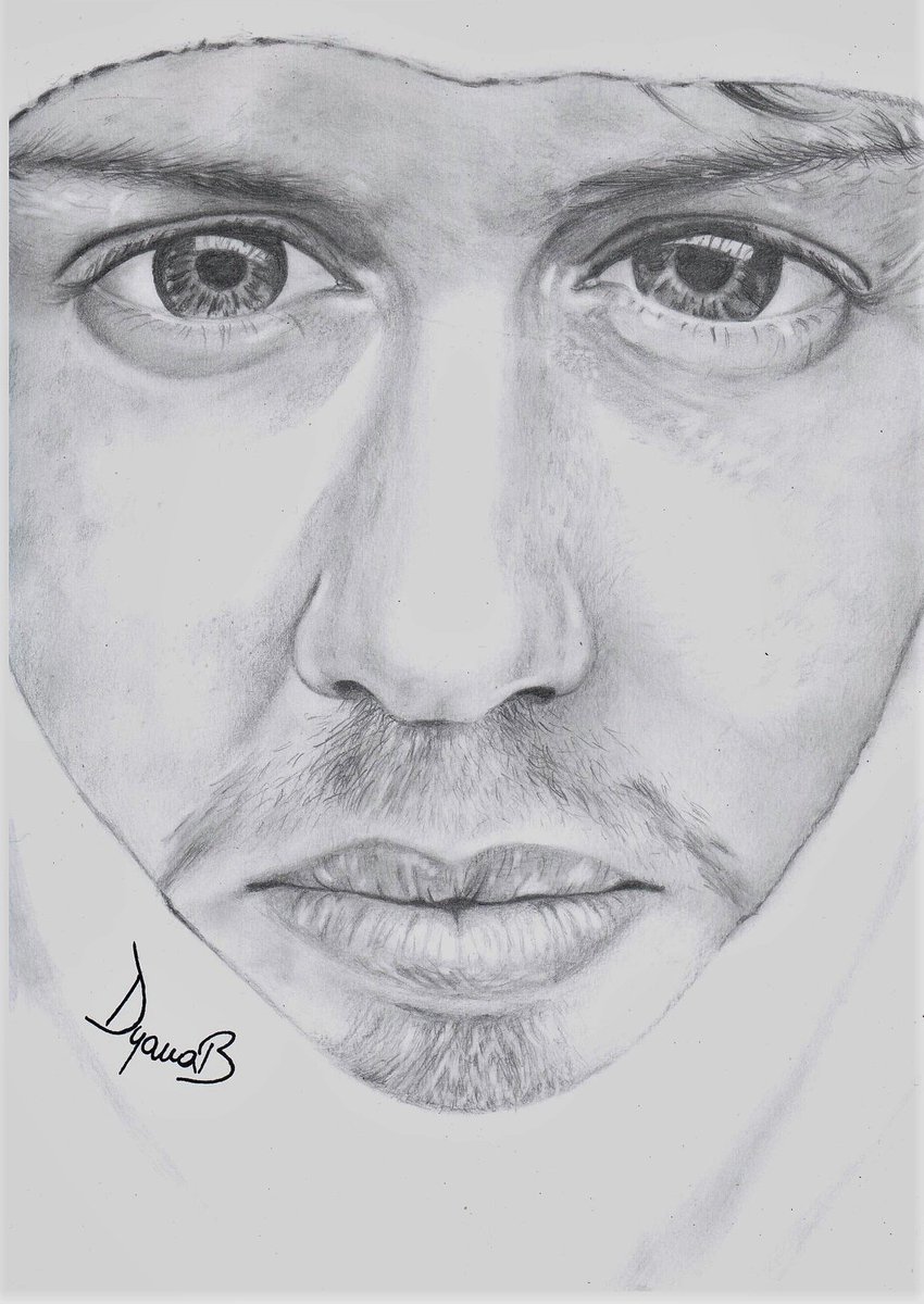 DynaB12's tweet photo. My old #drawing of #SebastianVettel @AstonMartinF1 @ScuderiaFerrari @redbullracing @F1 
#champion 👑🥇🏆🏎
#art #pencilsketch #fanart  #sketch #f1 #vettel #DankeSeb #Motorsport #AbuDhabiGP #f1art #ArtistOnTwitter #Seb5 #redbull #Ferrari #astonmartin #followme #portrait #bnw https://t.co/PlJFfnoVCG