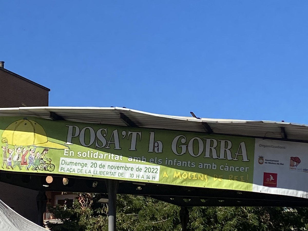 Avui, com cada any, a la festa solidària amb els infants amb càncer! Posa’t la gorra! A #molinsderei #mésjunts