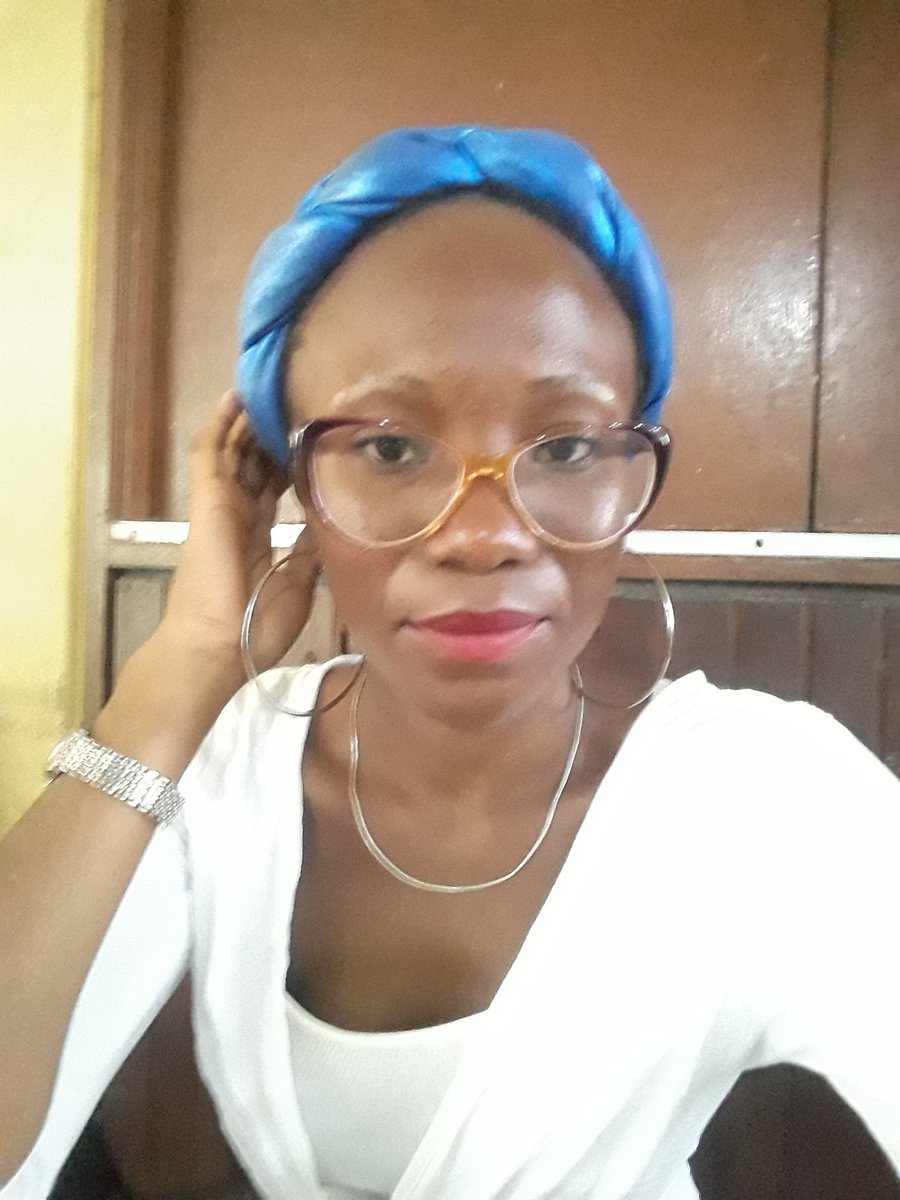 Kennyisabae1's tweet photo. Sitting Pretty 🤩😍😘
Blue Headband available for 1,500 naira @KAYSCOLLECTION1. Also available in other colours such as black, brown, green, orange, red, pink, purple and white. Send a dm to place your orders!!
#sitting #sittingpretty #looking #lookingpretty #headbandfashion https://t.co/iXlw0jJISx