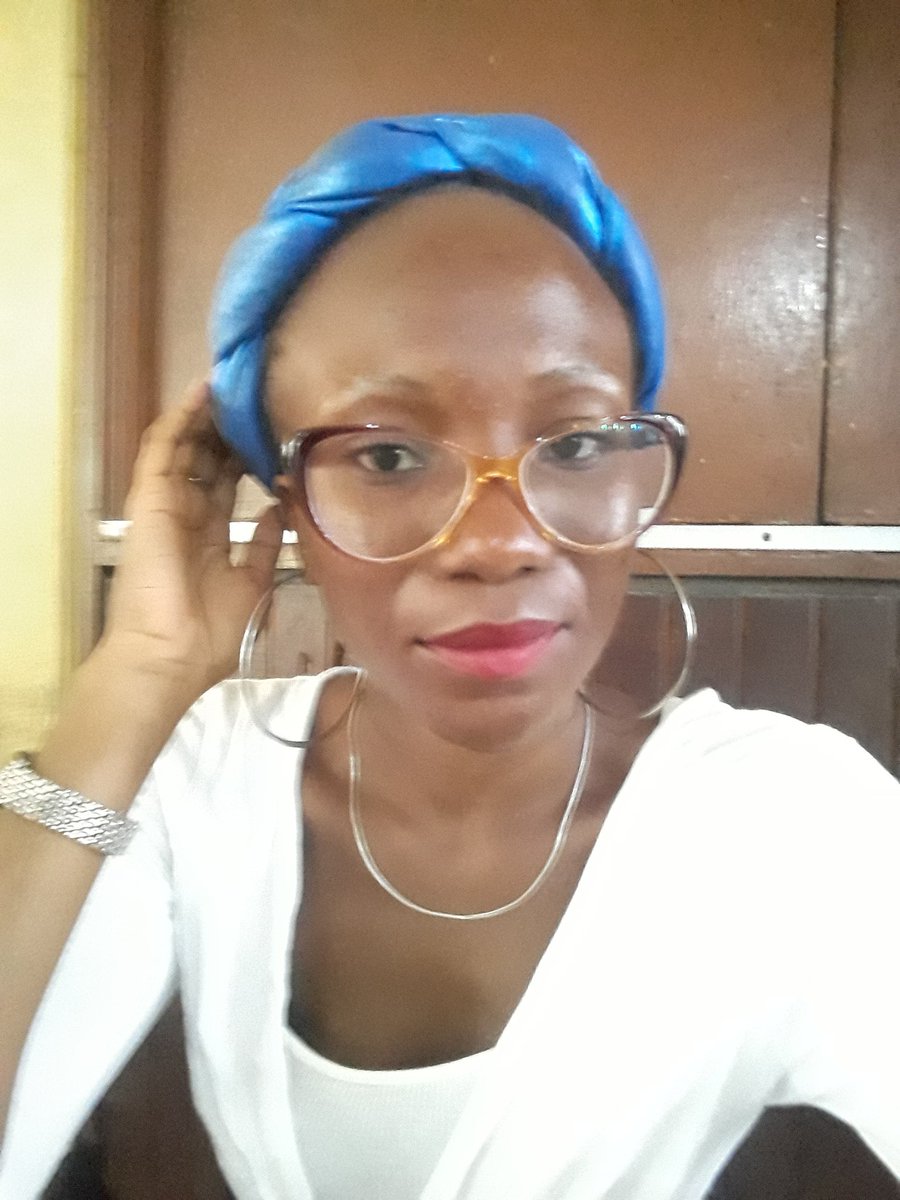 Kennyisabae1's tweet photo. Sitting Pretty 🤩😍😘
Blue Headband available for 1,500 naira @KAYSCOLLECTION1. Also available in other colours such as black, brown, green, orange, red, pink, purple and white. Send a dm to place your orders!!
#sitting #sittingpretty #looking #lookingpretty #headbandfashion https://t.co/iXlw0jJISx