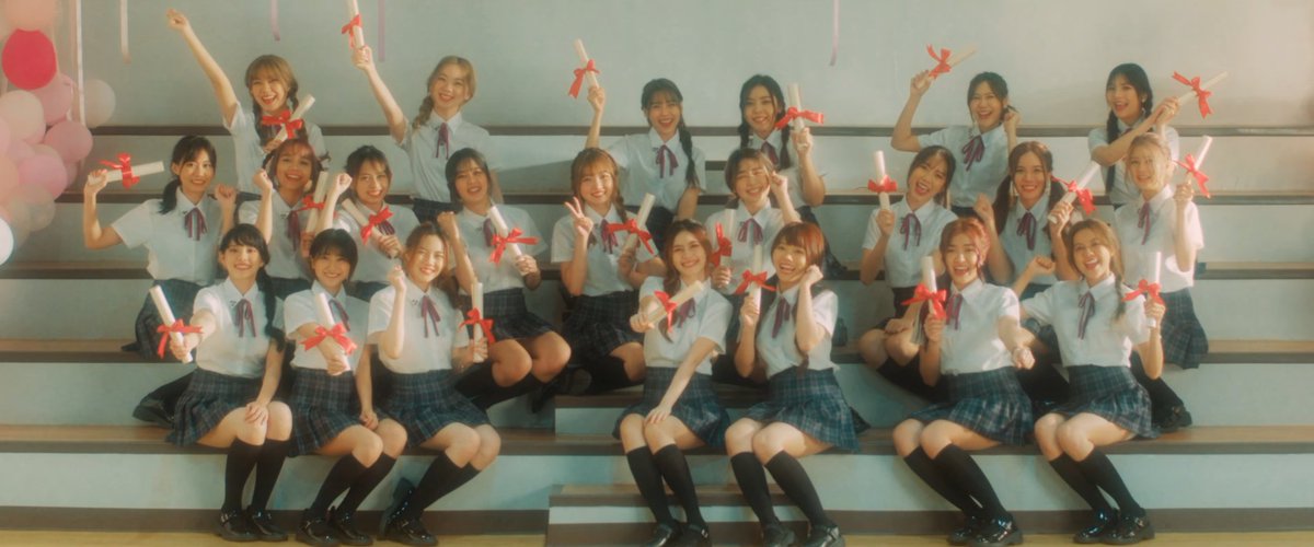 48_lungToH's tweet photo. Say Goodbye 🥹
https://t.co/4yPgbIxucw
#JiwaruDAYSTH_MV 
#JiwaruDAYSTH_1stPerf 
#BNK481stGeneration 
#BNK48 https://t.co/Z0IVLEUrtP