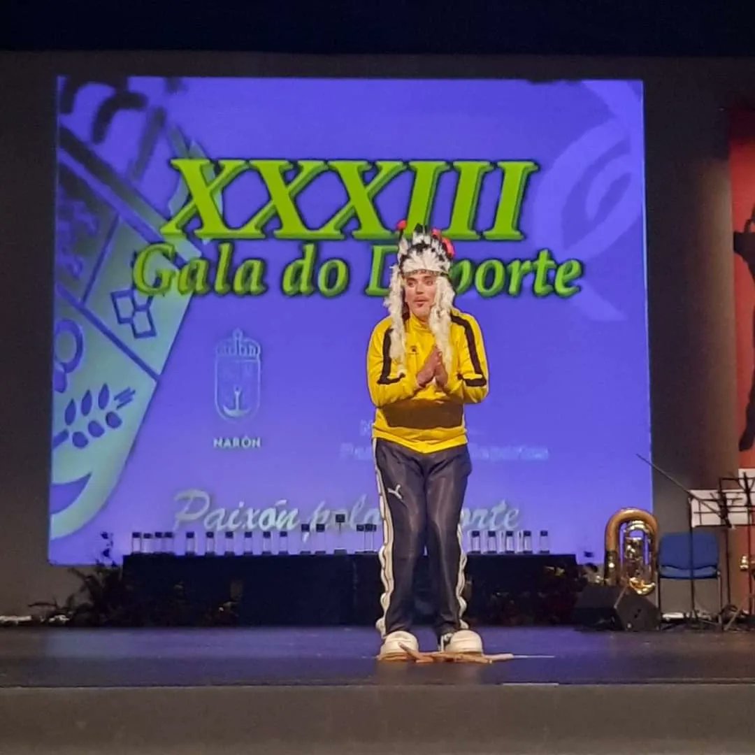 mereclown's tweet photo. Este venres 18 Moc Moc Espectáculos https://t.co/ecHLMCFYlw estivemos no #concellodenaron animando e actuando na Gala do Deporte de Narón https://t.co/omL2KRsVlO