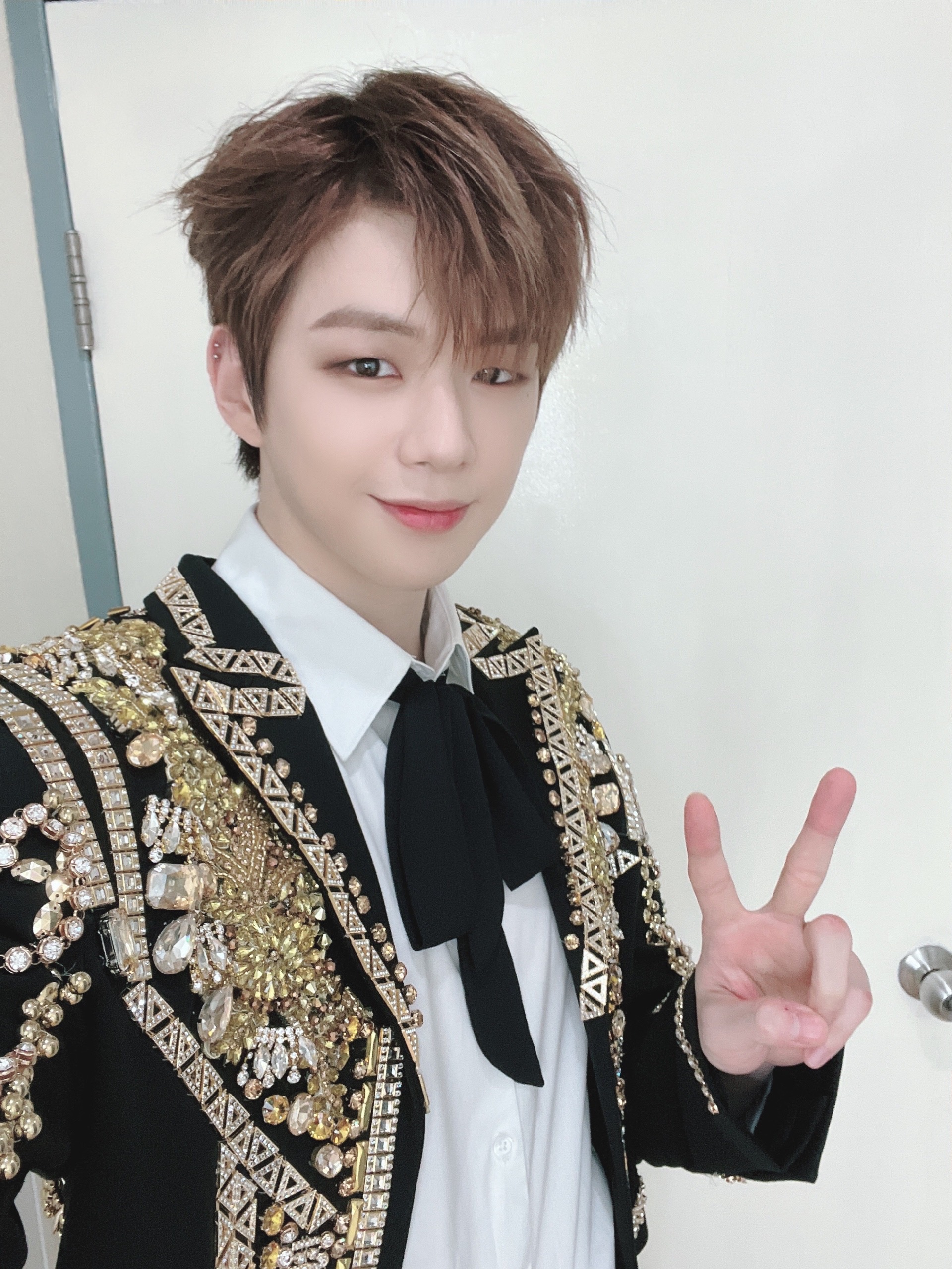 FiAdoHMUUAAAwf-?format=jpg&name=4096x4096