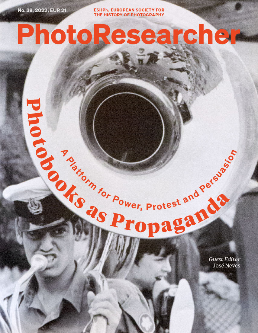 Just out: #PhotoResearcher's issue no. 38. The guest editor José Neves from <a href="/UniNorthants/">UniofNorthampton</a> did a fine job bringing together essays on photobooks and propaganda in Kenia, the GDR, Portugal, Israel, Brazil, and during the AIDS crisis.

eshph.org/journal/2022/1…