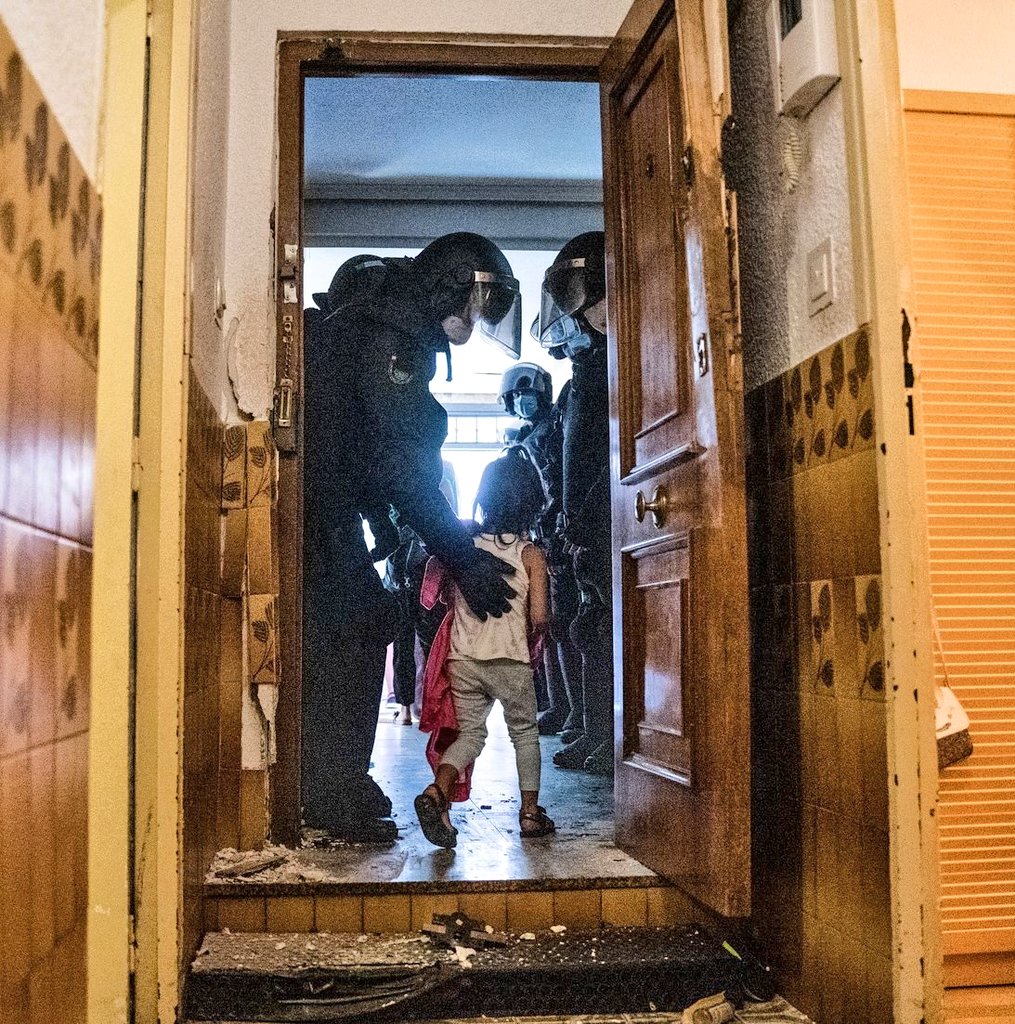 #FelizDomingoATodos por el
#DíaInternacionalPorLosDerechosDeLaInfancia 
#DiaInternacionalDeLaInfancia Hola <a href="/PSOE/">PSOE</a> <a href="/sanchezcastejon/">Pedro Sánchez</a> subimos una foto para reflexionar.
A pesar de que hoy es el #DiaMundialdelaInfancia
Durante el resto del año ocurren cosas como esta.
#StopDesahucios