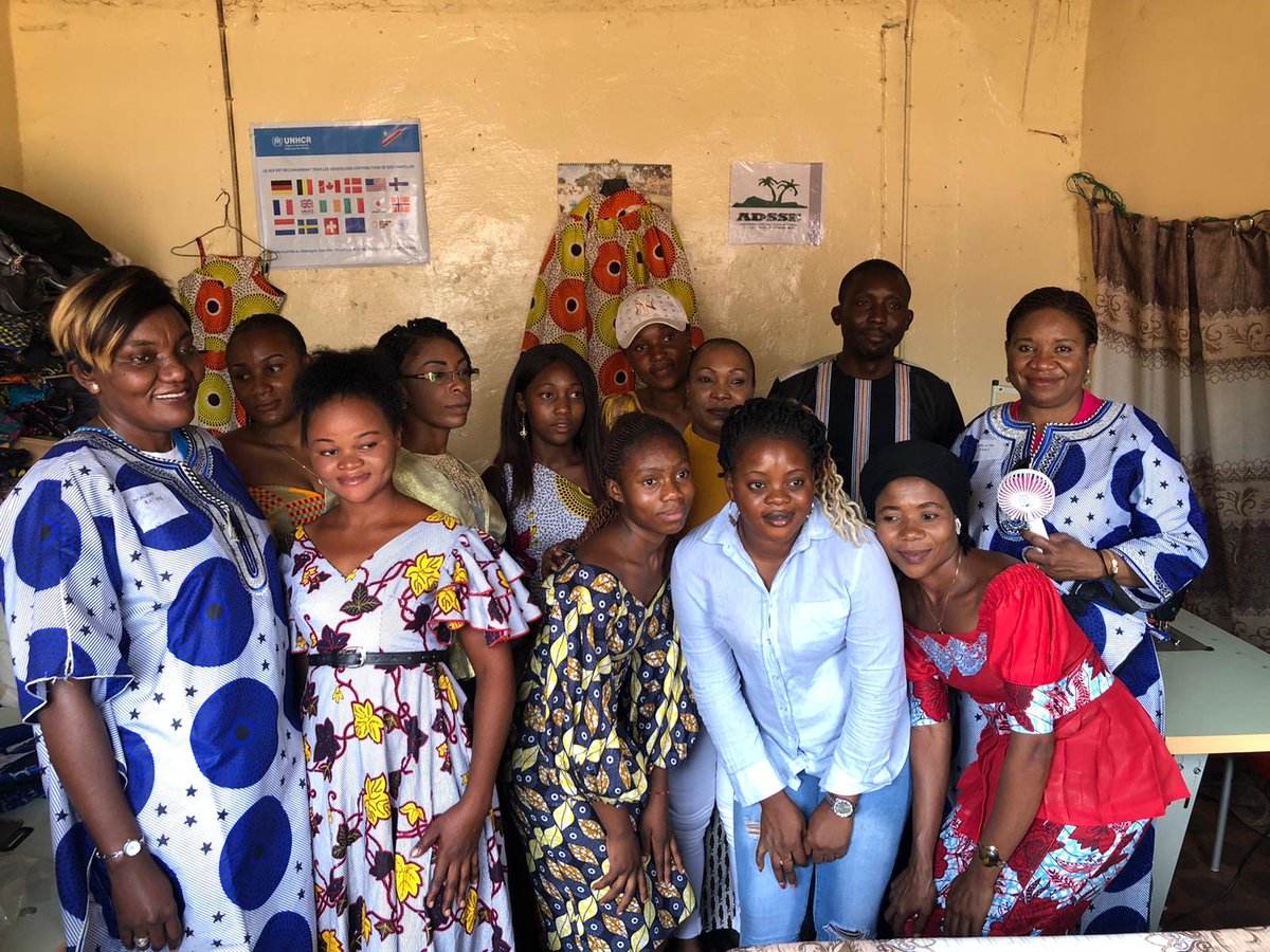 DikongueAngele's tweet photo. À #Lubumbashi, j’ai eu le plaisir de rencontrer des femmes réfugiées qui ont développé leur entreprise de couture et qui ont su la faire prospérer #ensemble 🪡🧵

Ces femmes représentent pour moi l’image de la femme telle qu’elle est : forte et digne. Vous êtes des modèles ! https://t.co/vzZo1VNdf9