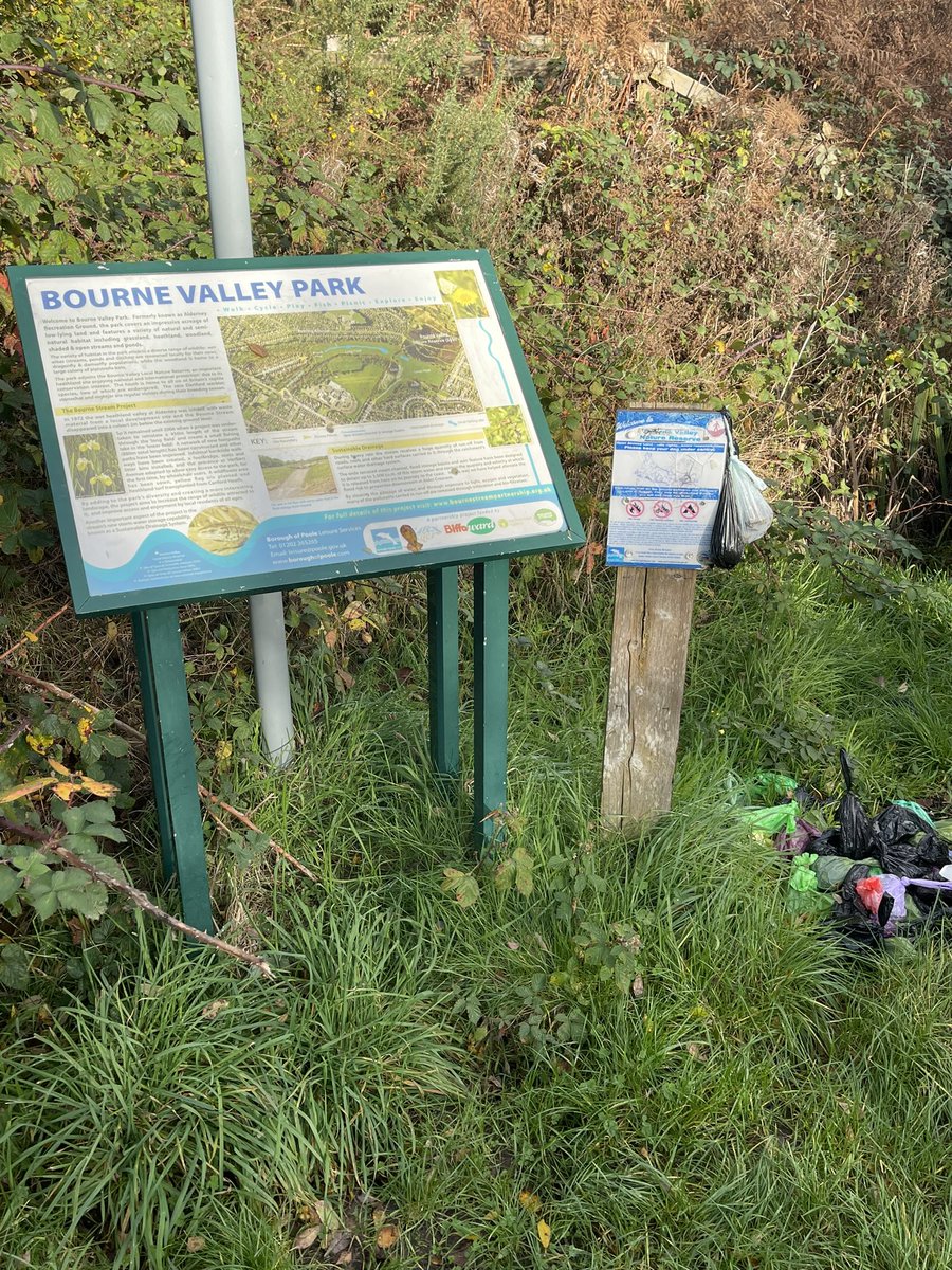 McPikul's tweet photo. @BCPCouncil look what is there ta Bourne Valley Park ! Its some Joke ?! No one bin here ! https://t.co/ttpNLlemMm