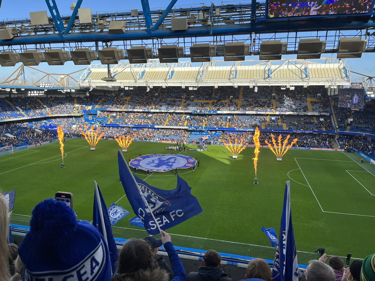 RT @MissSolley: Chelsea vs Tottenham #WSL https://t.co/5ZI0qhD8Tw