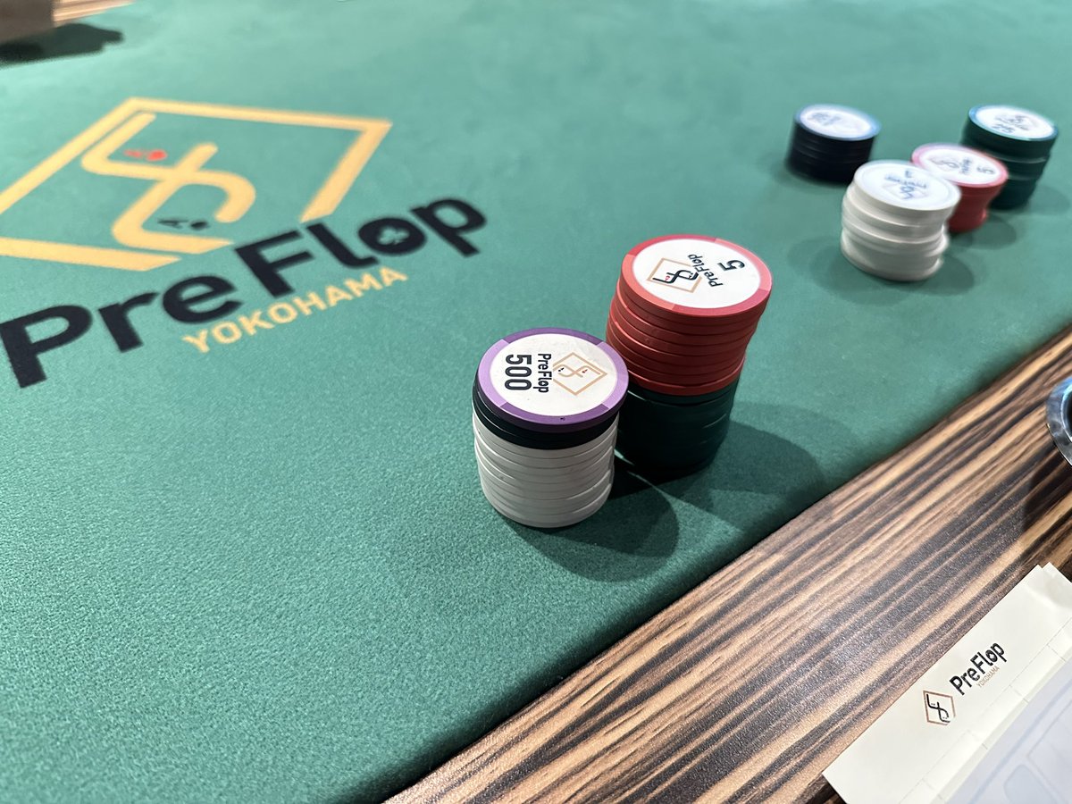 ichiha_poker's tweet photo. 今日は30分だけ
初めてのリングゲーム、
横浜のpreflopさんでやってきました🥺
やっぱりすぐに役を考えていくのが難しい!!
#ポーカー垢
#ポーカー女子
#preflop https://t.co/doVUdZbhXi