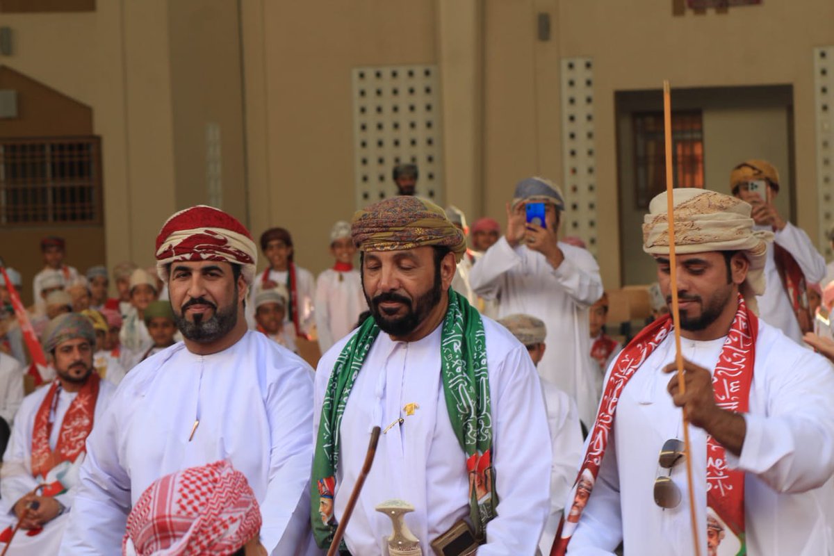 *العيد الوطني المجيد 52*

مشاركتي في إحتفال مدرسة حافظ بن سيف بالعيد الوطني المجيد 52 بولاية لوى🇴🇲
تحت رعاية سعادة الشيخ/ حمد العبري والي لوى .. 20.11.2022