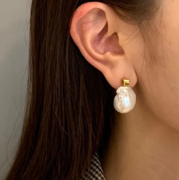 malrena / コインバロック3連ピアス-