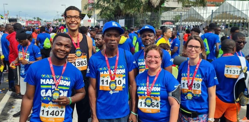 AnisCHEKILI's tweet photo. 🥇 Le @MarathonduGabon avec toute l'équipe de @Franceaugabon 🇫🇷
#MDG22 dans les rues de #Libreville 🇬🇦
En route pour les #TerresDeJeux2024 avec @Paris2024 https://t.co/c1FRIMWlAY