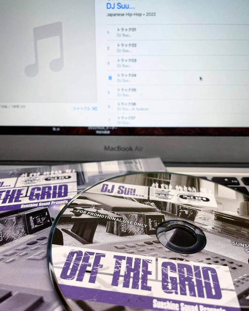 stilldiggin_tyo's tweet photo. DJ Suuのビートアルバム。
@go_giraの名曲「大峠」のトラックメーカーです。
BPM80台中心。
思わずラップしたくなりますね。
自分は出来ませんが。
@dj_suu
#djsuu #sunshinesound #offthegrid #大峠 #goforcemen #mtc https://t.co/XgglbfcPF6 https://t.co/b0MeESBzrd