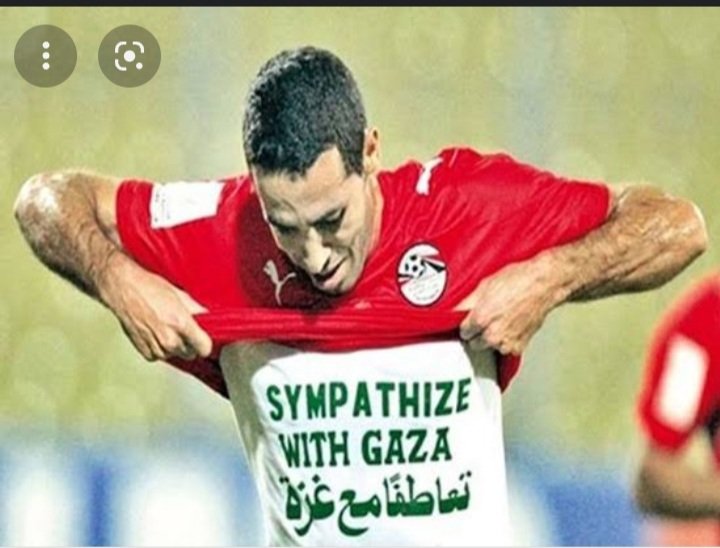 HurryYoussef's tweet photo. @NsGwnSO68rQ92I5 طيب  هو هذا الحقيقه ولكن الجرف اللي انت حطاه  يخصك انت فقط ما يخص كابتن محمد ابو تريكه♥♥♥♥♥ امير القلوب قاهر ال؟؟؟؟ 🤣🤣🤣🤣🤣🤣😏 https://t.co/icDOkXw2Xf