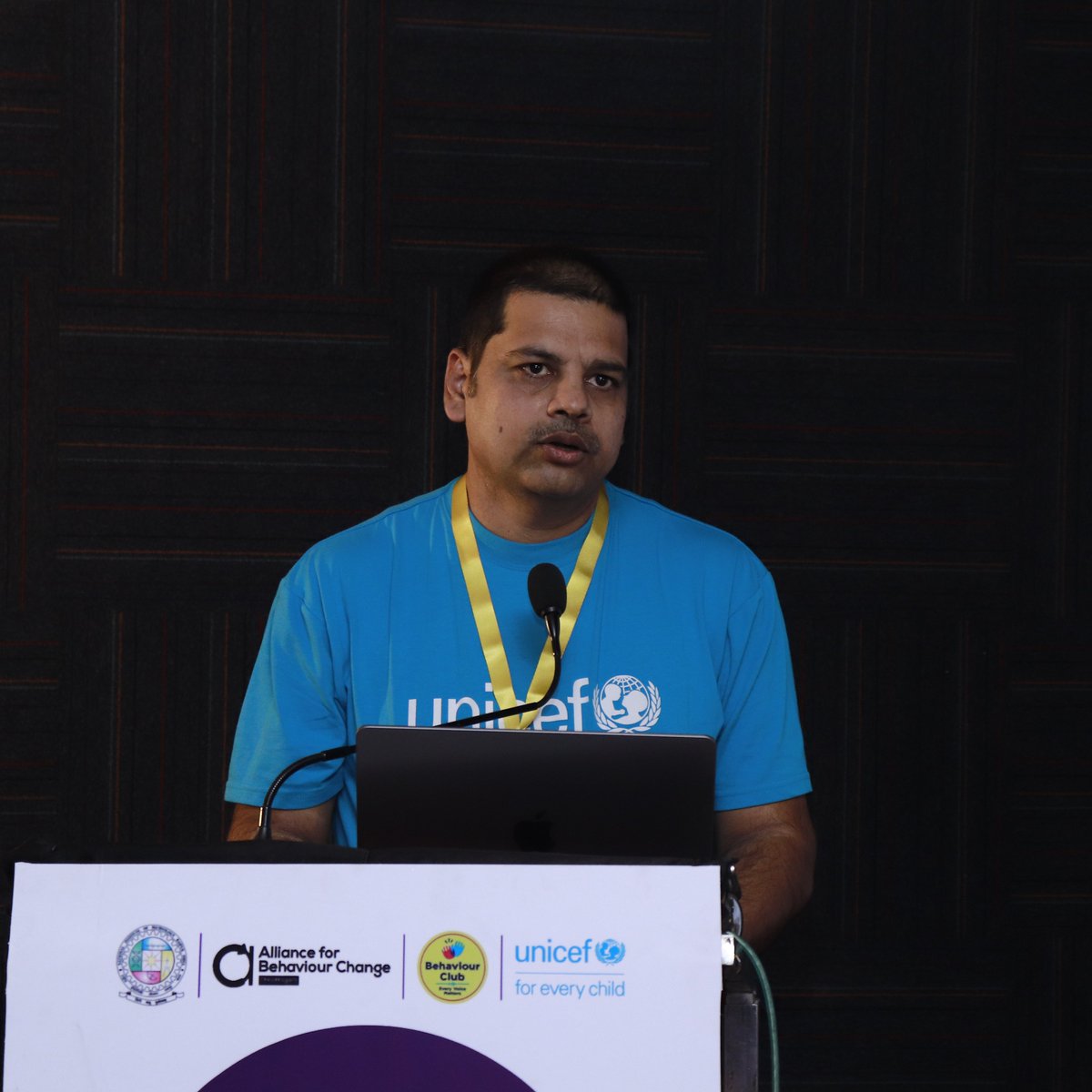 ChhattisgarhABC's tweet photo. People have the information, supplies &amp; intent to adopt a behaviour, but yet we see that behaviour does not change as required. Nudge Theory helps us in identifying that key to make the change, how to probe people in the right direction- @abhisheksinghDP 
#NudgeSummit22 #SBCWorks https://t.co/cdXhJKerQ3