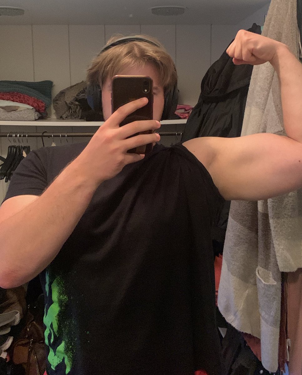 marcandrew45's tweet photo. Gym done ✅💪🏽

sunday moving is done 🫡

20/30
#nodaysoffnovember https://t.co/el2Ug1M35X