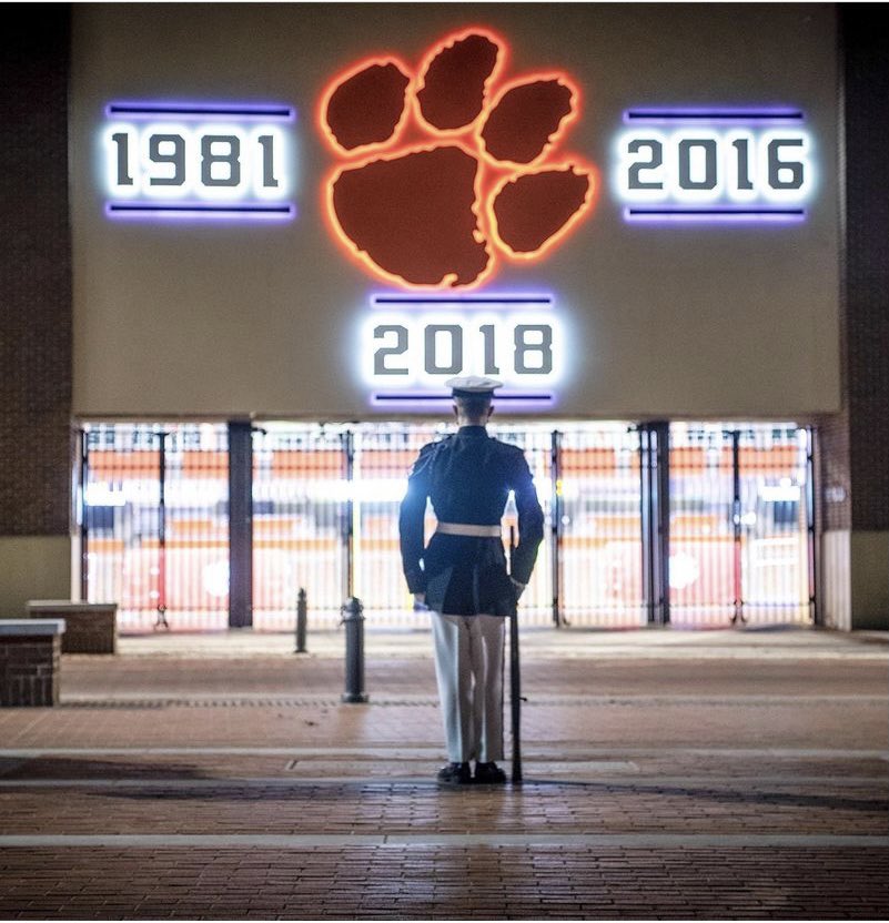 ClemsonBuzzz's tweet photo. Every SUNDAY we ask that the #Clemson Family show we still support &amp; care for All those who serve #WhataTimeToBeaClemsonTiger #beatGamecocks https://t.co/AyKsiuFzRG