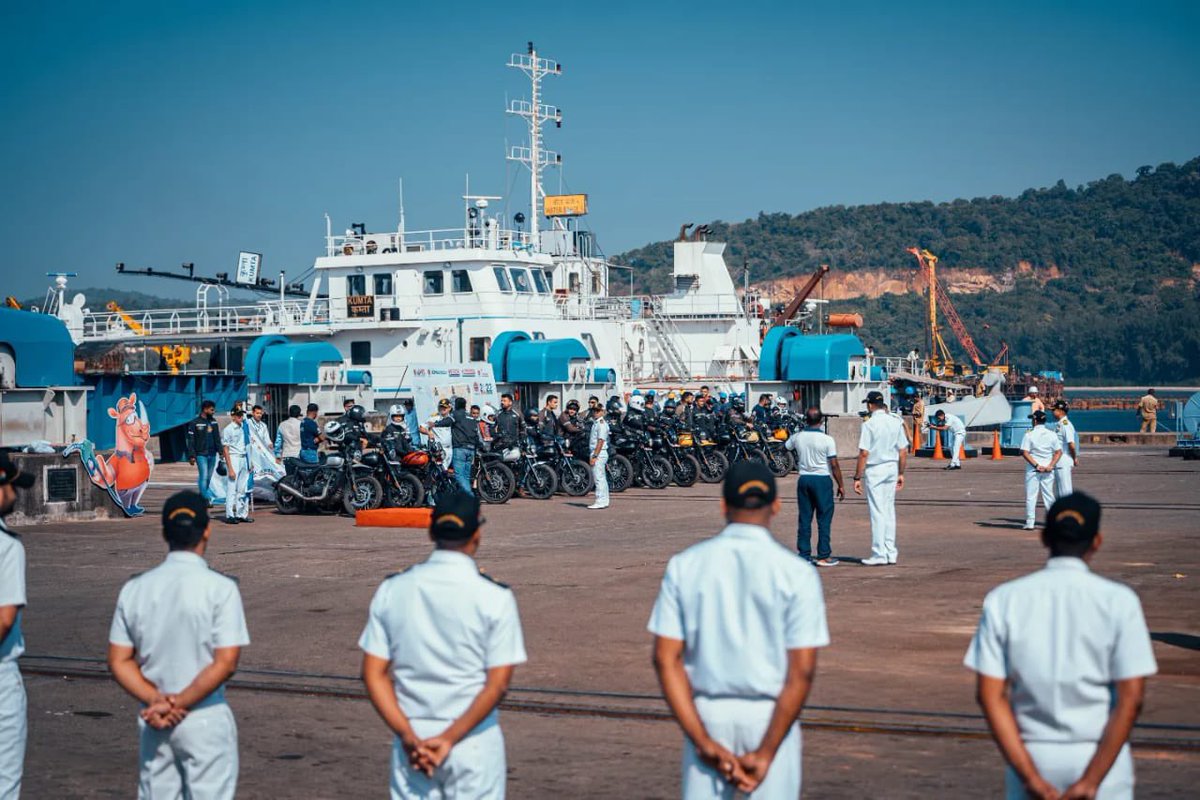 reach_anupam's tweet photo. #JawaYezdiMotorcycles is proud to be ride partners for the #UnityRide22 which flagged off from #KarwarNavalBase - marking the 9th anniversary of @IN_Vikramaditya
#JawaMotorcycles #YezdiForever #Riders #Kommuniti @IN_KTKNA @indiannavy @IN_WNC @karnataka_ioc https://t.co/YAjAurpqDa