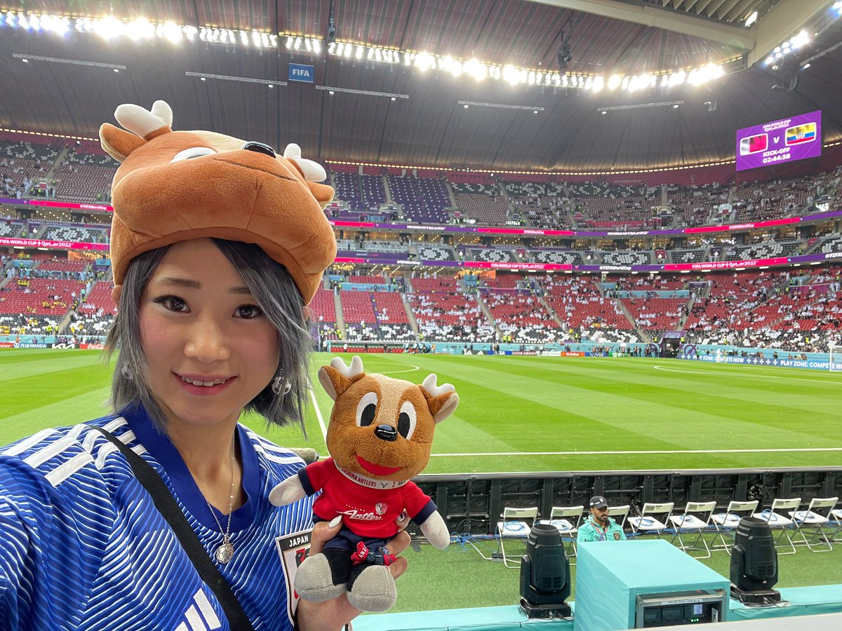 maaya_0222's tweet photo. アントン帽子🦌被って
オープニングセレモニーに
参加しました⸜( ´ ꒳ ` )⸝💓

#Qatar2022  
#FIFAWorldCup  
#QatarFanLeader 
#FIFAFanmovement
#アントンの大冒険
#アントンの大冒険_QR22
. https://t.co/x3HjfZ3L5R