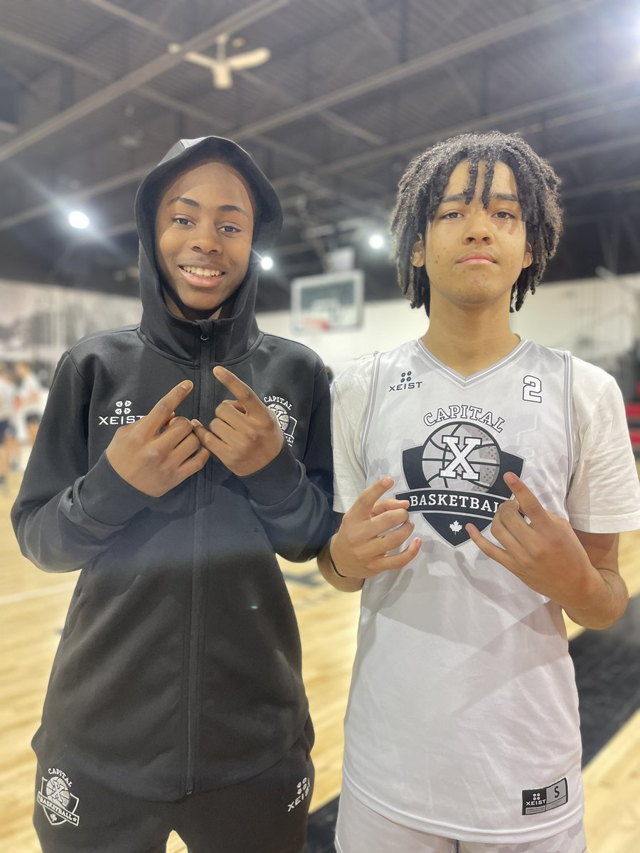 Just finished watching perhaps the best backcourt in the 10th grade division of the @NPHShowcase League — (2026) Tyrell Wallace & Ben Fofona The combo combined for 33 points in a blow out victory over Cambridge. They’re undefeated in regular season play & get better each game!