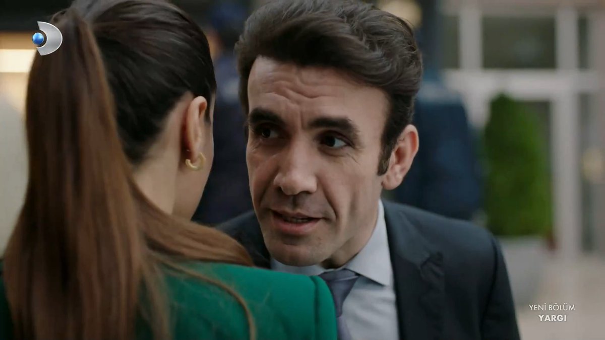 Seaspringslayy's tweet photo. Pars and Derya romance on the street 😏asjashas
#DePar https://t.co/rwTl5GkQWg