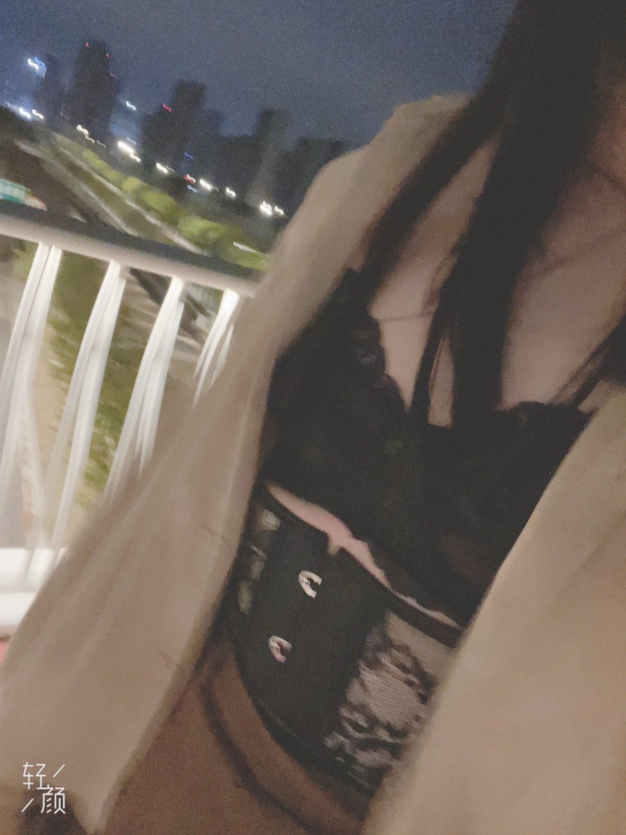 damnme17's tweet photo. @mmddjb 我要找:婊贝/直男
请叫我:星星
我位置:南京
我年龄:27
我��高:178
我体重: 72kg
我性癖:cdm/s
联系我:本号 https://t.co/WVVgai9gEv
