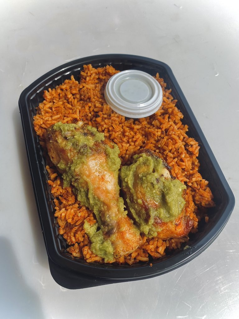 saucegh's tweet photo. Food that can feed 2 people !
Currently taking Pre orders for our Loaded Fries &amp; Jollof with Chicken. 
55ghc only 

Call 0592727570 or dm us to pre order before 12 oclock 

Please retweet🙏🏾 https://t.co/Vk80ymkSiI