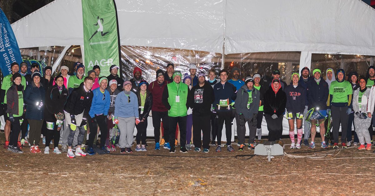 SigneHNPhD's tweet photo. Cold day at @Philly_Marathon! ❄️ 
- Happy to be a part of @AACR’s #Runners4Research!
- Almost half way in my #7ContinentMarathon Challenge - only 4 continents to go!
- And NOW I’m ready to go home after a great #ACR22 and Running Week!
#Runner #PhillyMarathon #phillyweekend2022 https://t.co/rtMWfQEM2f