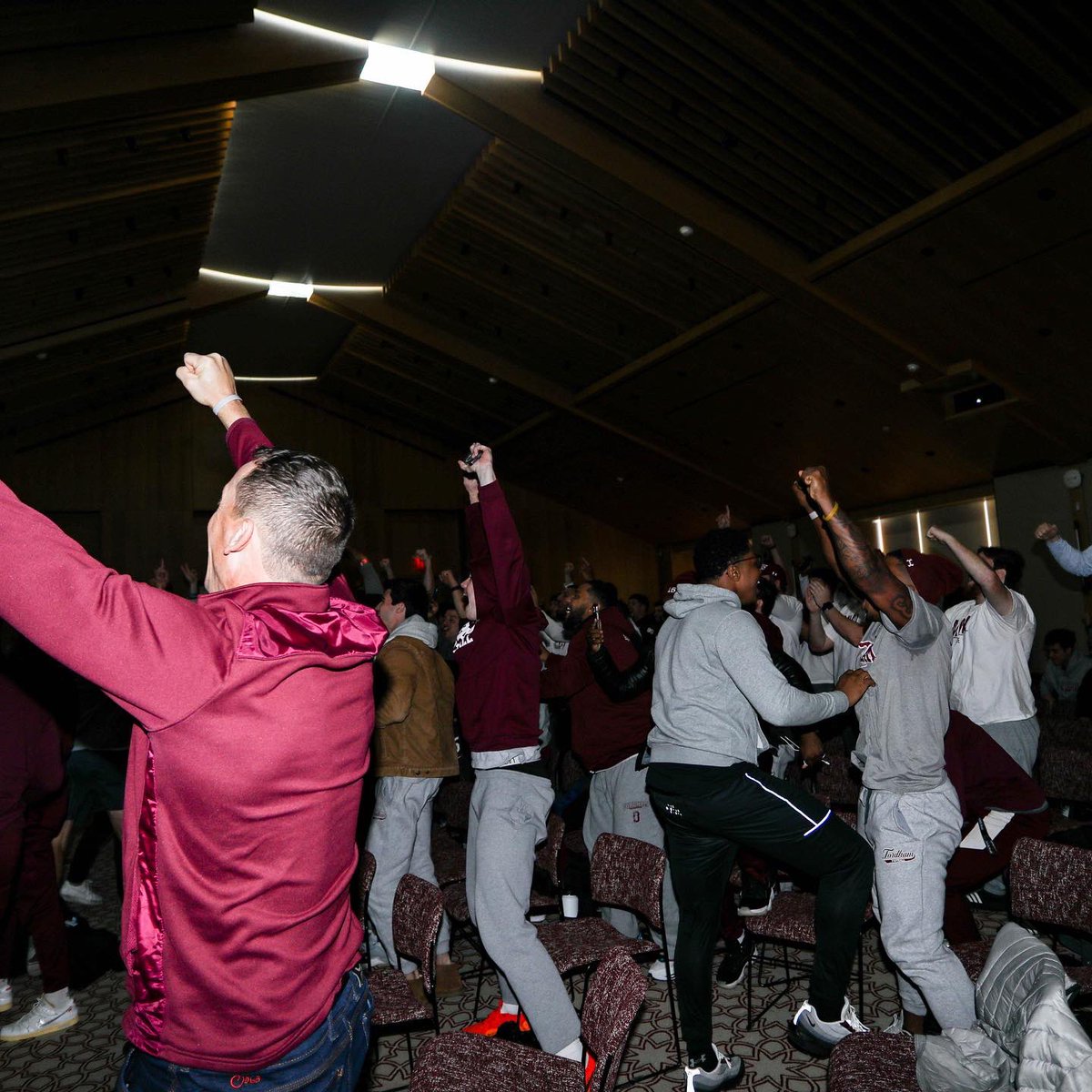 FORDHAMFOOTBALL's tweet photo. TOGETHER ‼️

#RAMILY https://t.co/60MDEWvuuU