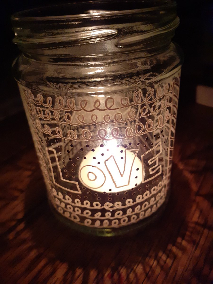 liz_burkinshaw's tweet photo. Taking time to pause...
A little bit of time crafting, sketching on glass and shining light in to world for the week ahead.
#PauseForMind https://t.co/DypMKnmUmV