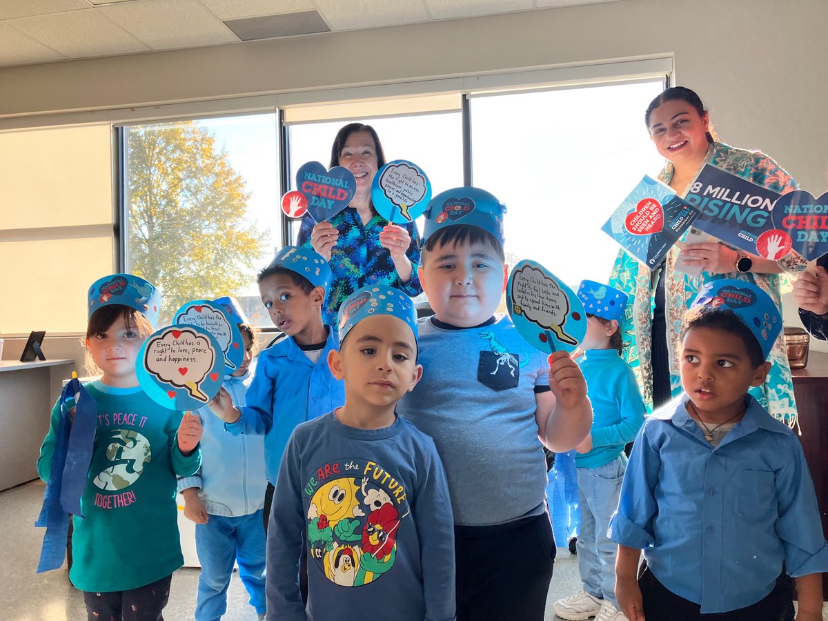 DIVERSEcityBC's tweet photo. We were parading around campuses because today is #NationalChildDay in Canada. There are #8MillionRising children in Canada โ letโs ensure healthy spaces are made so they can live up to their full potential! ๐คธ
@NatlChildDay #RighttoParticipate https://t.co/lh4p7vhrf9