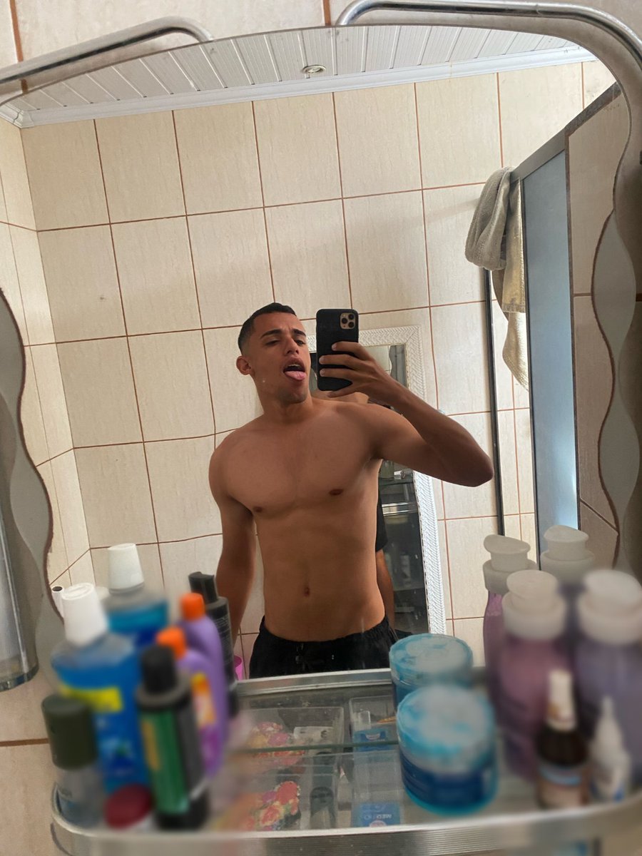 Daniel_vgs10's tweet photo. Domingou 🤪 https://t.co/EJuOut31U6