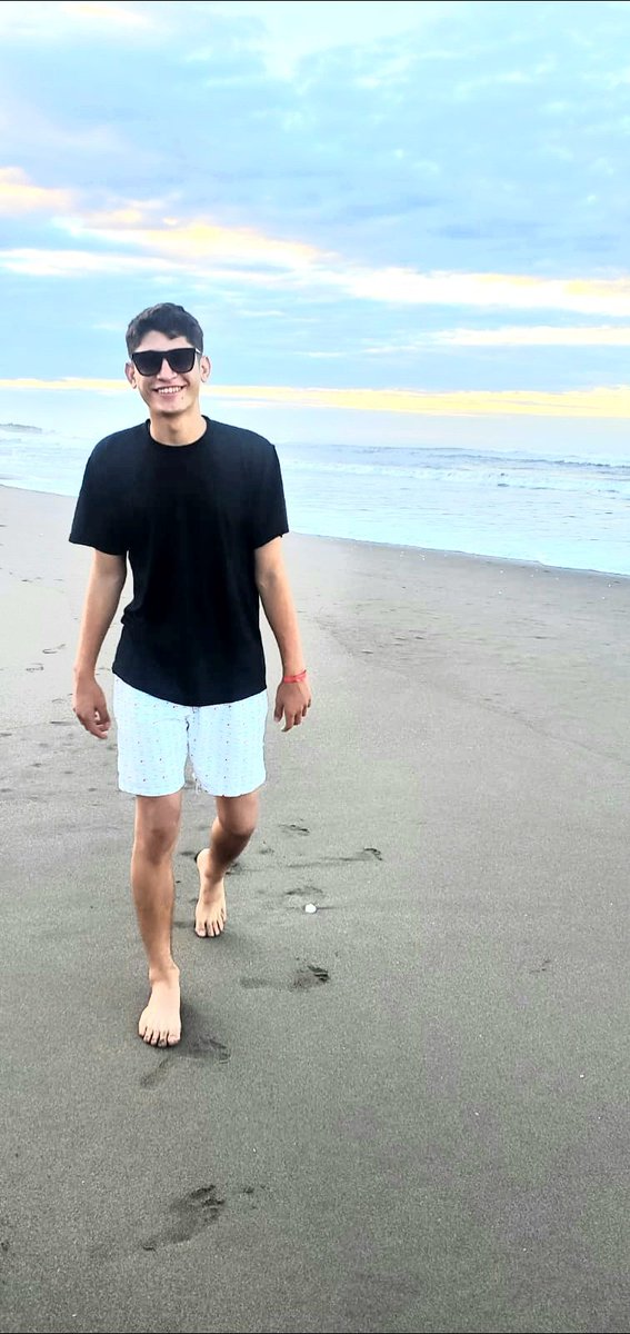 GerallGonzalez's tweet photo. 🏖 https://t.co/01SwvZyjSV