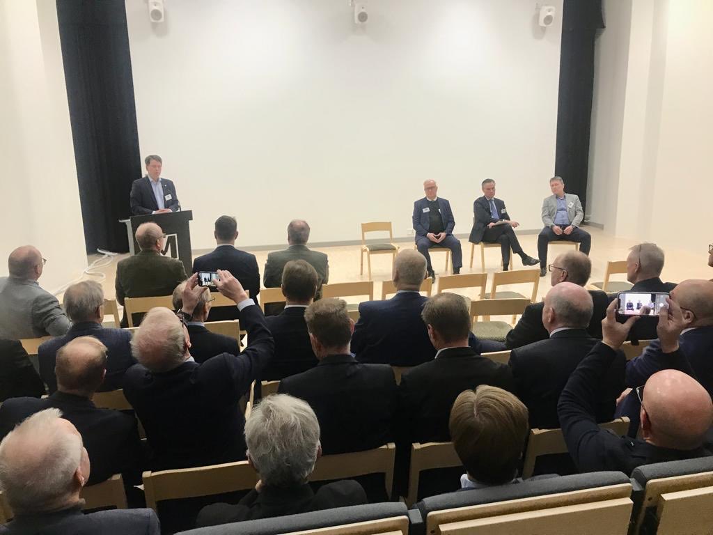 ollirehn's tweet photo. Pidettiin RUK kurssin 168 Graniitti 40-v juhla Mikkelissä. Ohjelmassa mm. melko laadukas turvallisuuspoliittinen seminaari omin voimin ja tietenkin mainiot munkkikahvit. Mukana 167 Graniittia - kiitos kaikille!Kansalaispuheenvuoroni reservinupseereille:
https://t.co/DTDHsOT0YZ https://t.co/2k9P6T463N