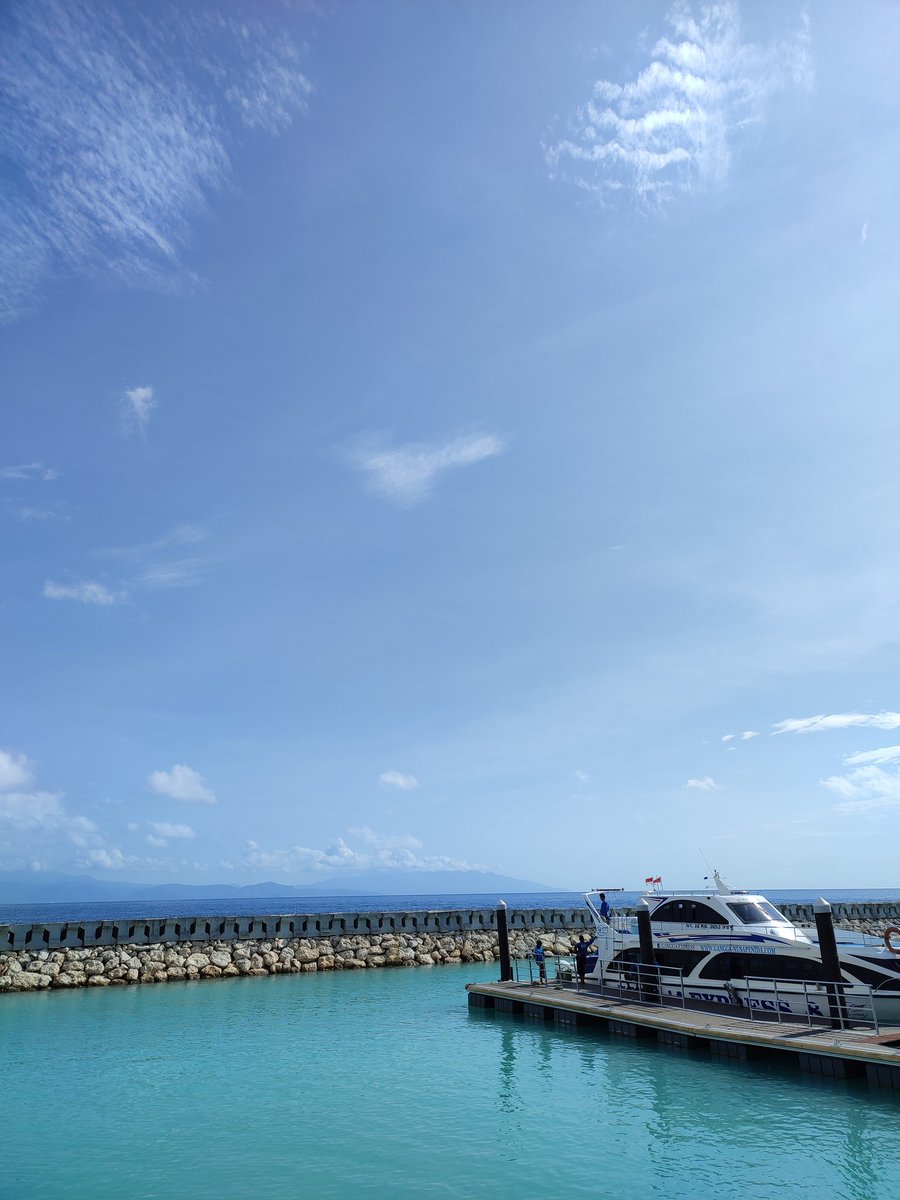 cacaleeza's tweet photo. @tanyarlfes redmi note 10 pro (kyny skrg udh 2jt-an) https://t.co/aHkqTTAsZU