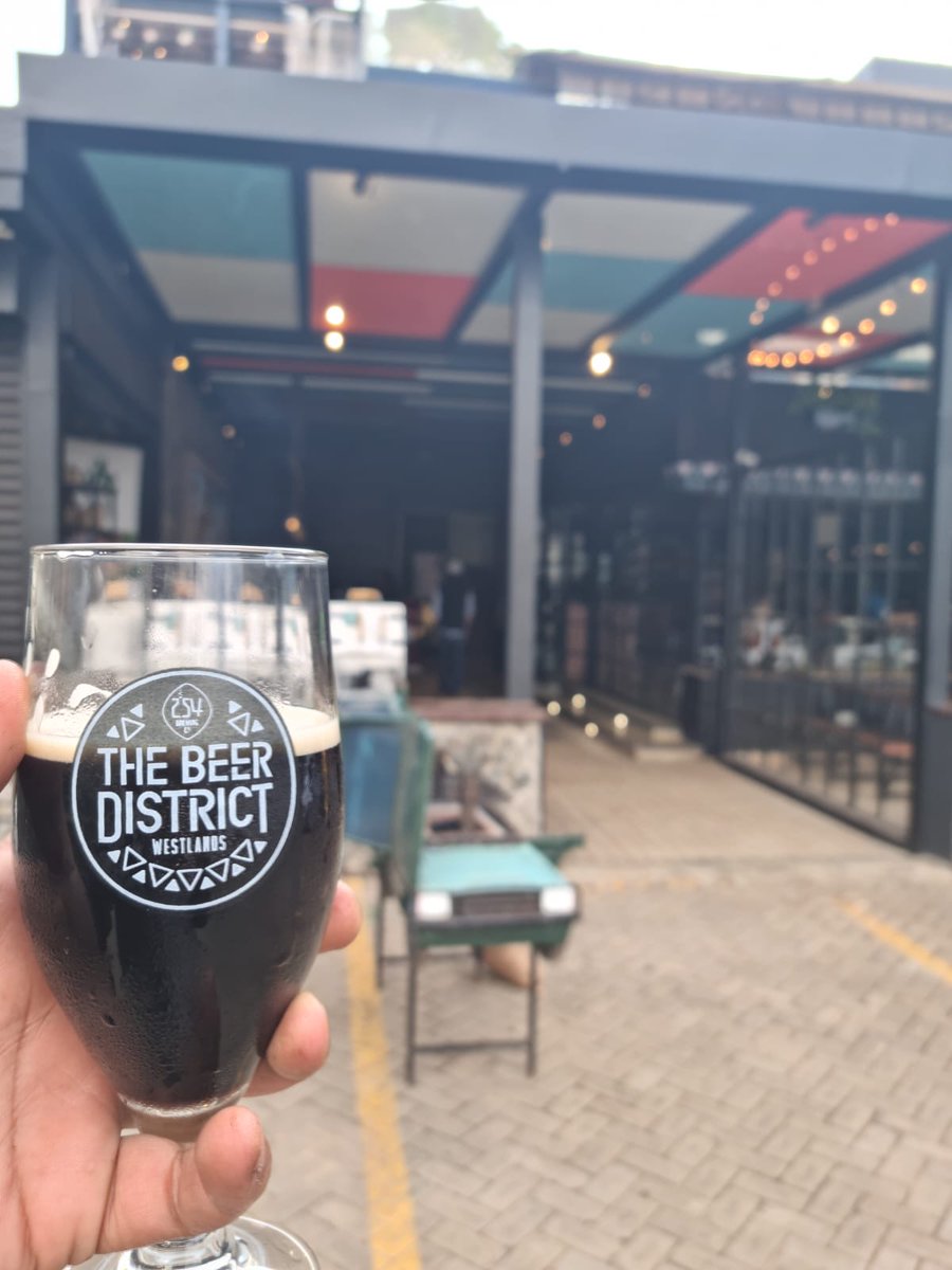 cookswelljikos's tweet photo. Saturday night overheating LandRover mishkakis at East Africa's a largest micro-brew tap room, the @254brewingco Beer District π»
Karibuni to pop by our pop up shop there, open till end month :)
#landrovers #thebeerdistrict #microbrews #mishkaki #foodieskenya https://t.co/cUIhBRMzWF