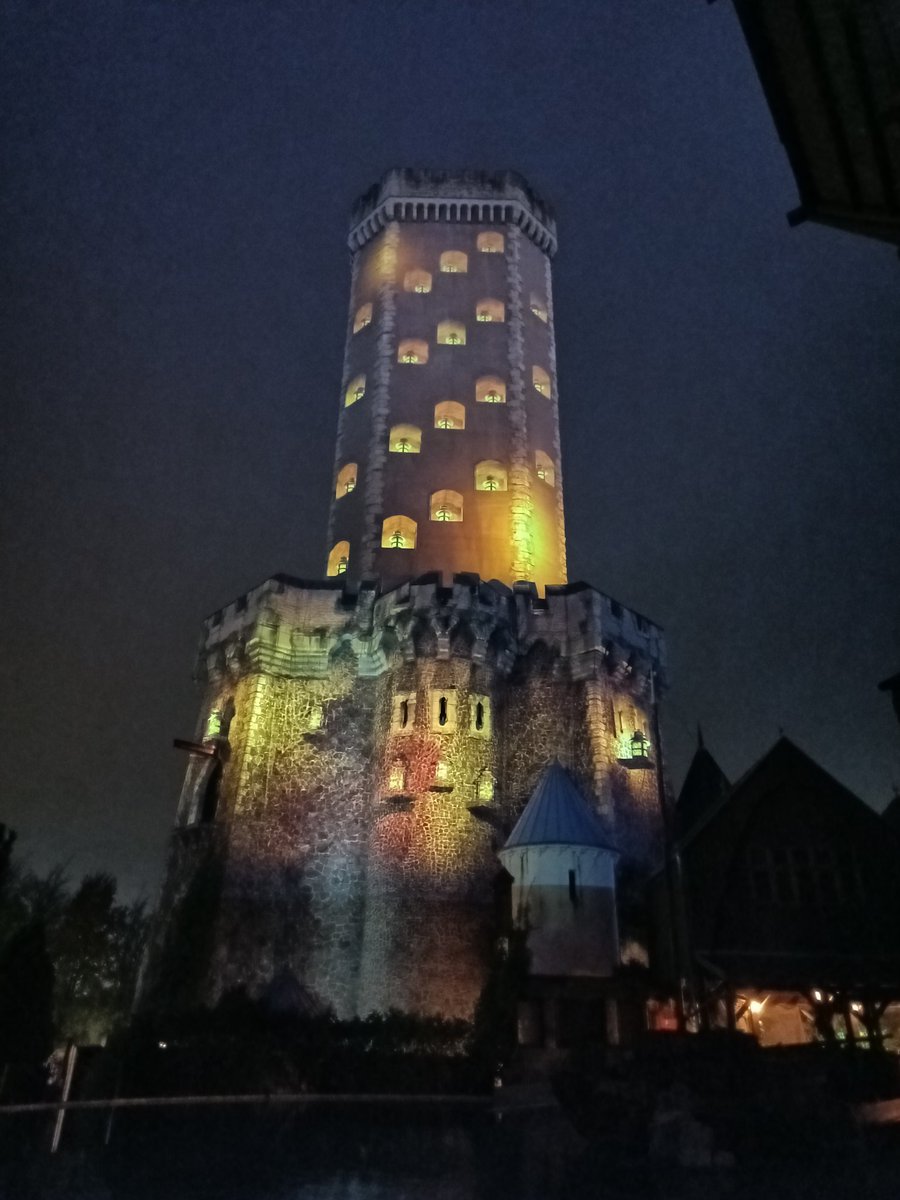 boolichemenalt1's tweet photo. J'ai passé le weekend avec @Nimlok_ @MrFmeson @jamcoco98 @Lottiestream et nawha, c'était vraiment top, on a fait beaucoup de photo de merde et pas beaucoup de belle photos du coup je vous met les 2/3 que j'ai haha https://t.co/IoCl8mDS5Z