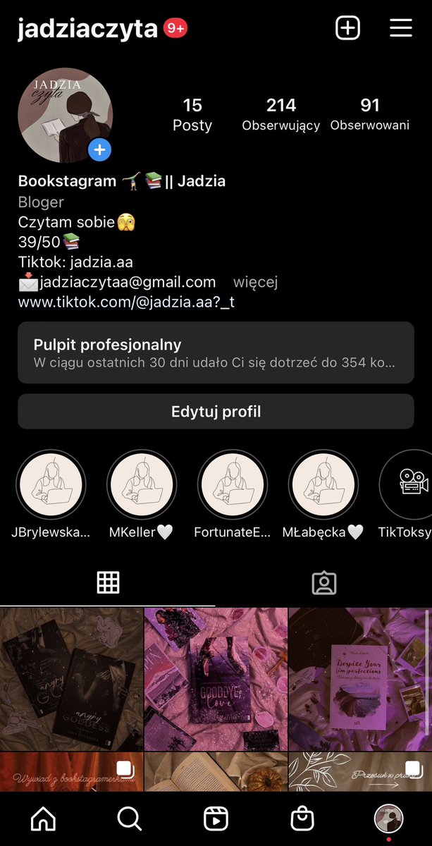 _jadziaa's tweet photo. Mała autopromocja😅 Jeśli jeszcze u mnie nie gosciliscie to Zapraszam!❤️
📚Booktok:
https://t.co/ehShV7DrgM
📚Bookstagram:
https://t.co/aVgmD0wW3L
#TwitteroweKsiazkary #Booktok #bookstagram https://t.co/CSuOA6WL21