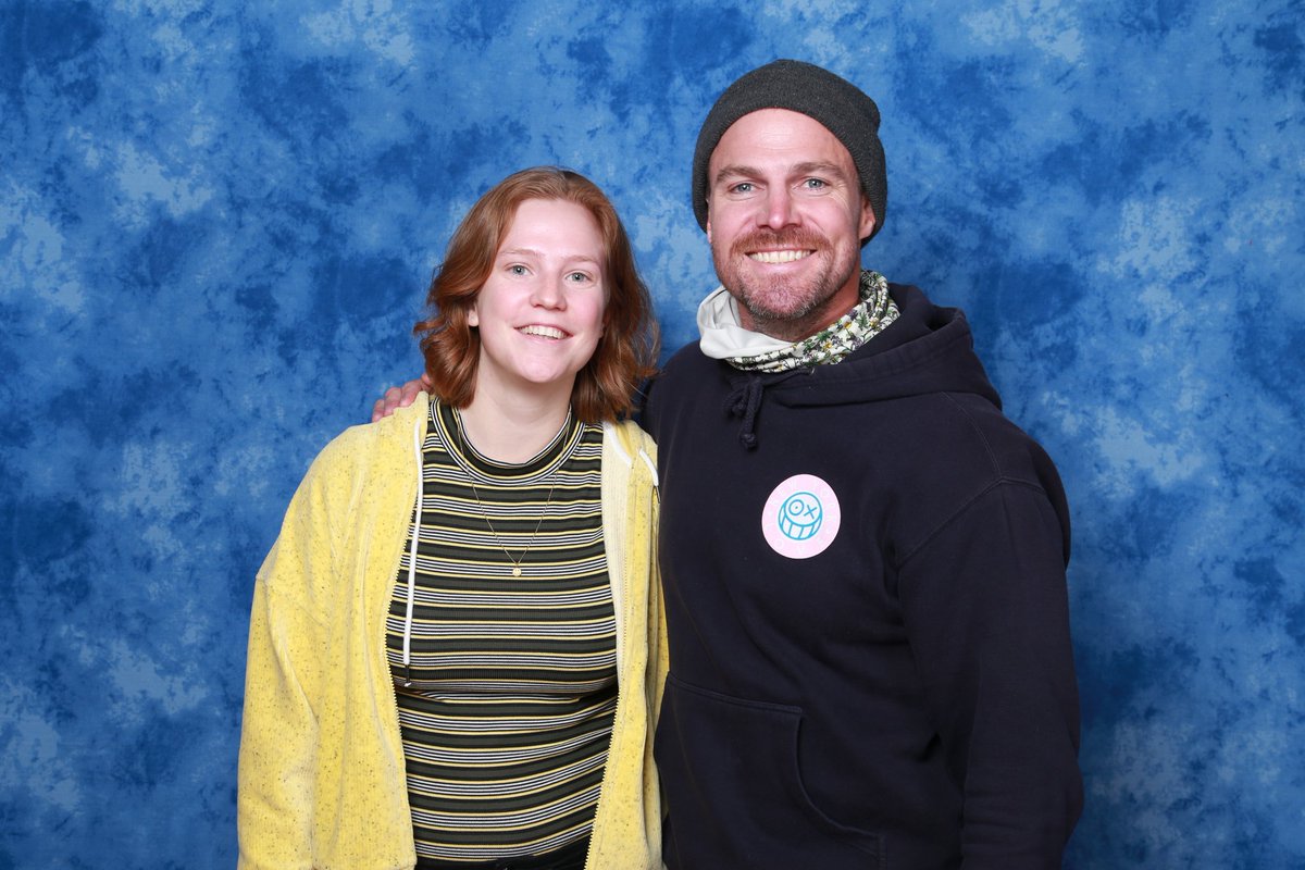 Puck178's tweet photo. Great day at Dutch comiccon today and so fun to see #StephenAmell again🥰 https://t.co/NmDRoBMlla