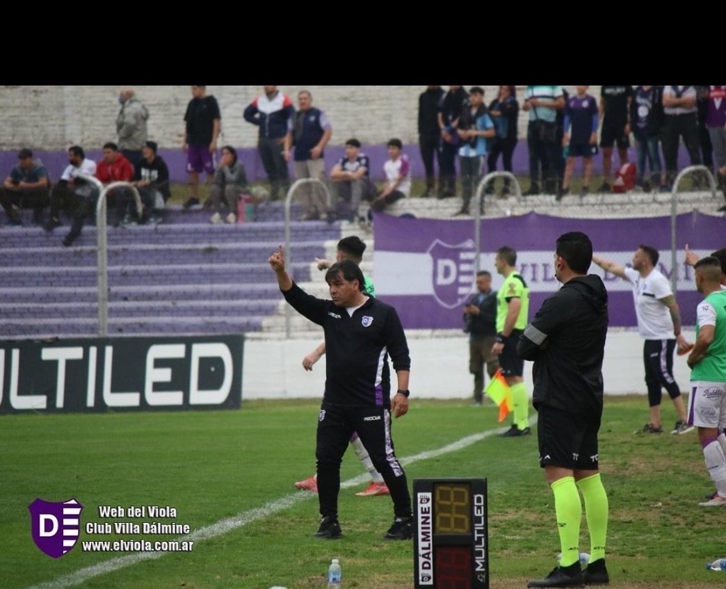 Feliz aniversario @VillaDalmineOK 
Agradecido siempre por la oportunidad que me brindaron y feliz de haber puesto un granito de arena para que el viola siga  en la B Nacional