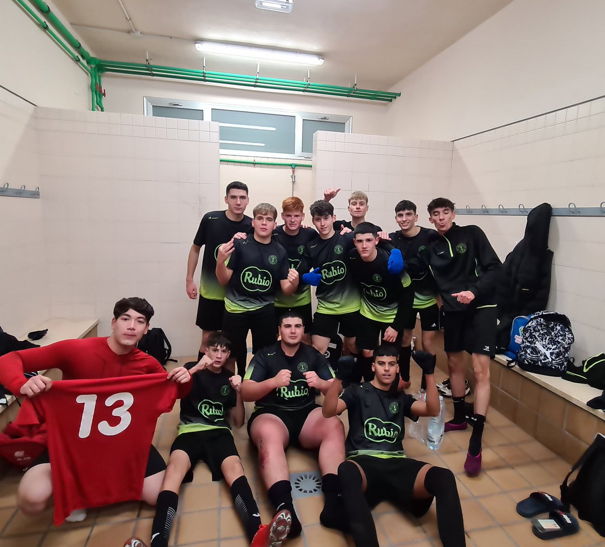 ceutifc's tweet photo. 📢 Juvenil 

Importante victoria de nuestro juvenil en su vista a Yecla. Los chicos dirigidos por @TomasNavarroGil lograron traerse a casa los 3 puntos a pesar de las innumerables bajas. 

@yeclacf 1 VS  @ceutifc 3

⚽️⚽️ Domi
⚽️ Alex https://t.co/SMzvG74NGw