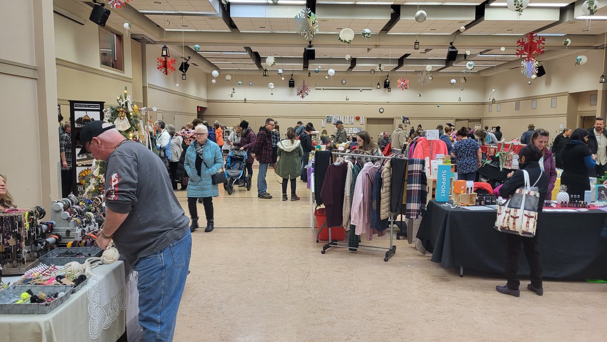 NicolaTourism's tweet photo. Our visit to support the home-based business event at the Civic Centre yesterday. Great turn-out. Lots of talent. Great talking with some familiar faces. Merritt supports Merritt. #merrittmatters #merrittbc #eventbc #homebased #homebasebusiness #experiencemerritt https://t.co/tmr3nUxwQ6