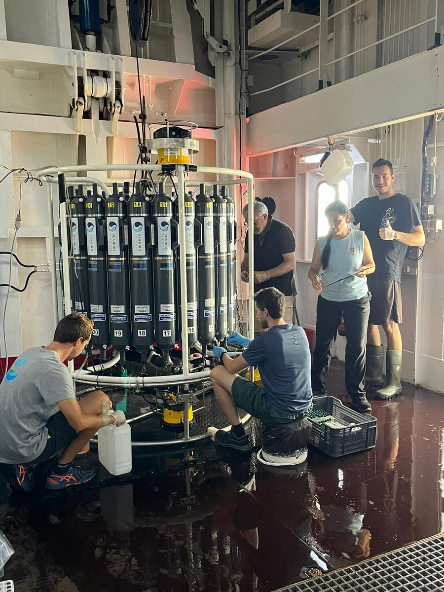 GroupBiological's tweet photo. More news from the #eIMPACT cruise:

They are now completing the biogeochemical transect that crosses the Bentayga eddie to collect samples to get a deep understanding of this mesoscale structure.

They are working non stop launching rossettes and marine snow catchers everyday! https://t.co/v3VqJ8uNzO