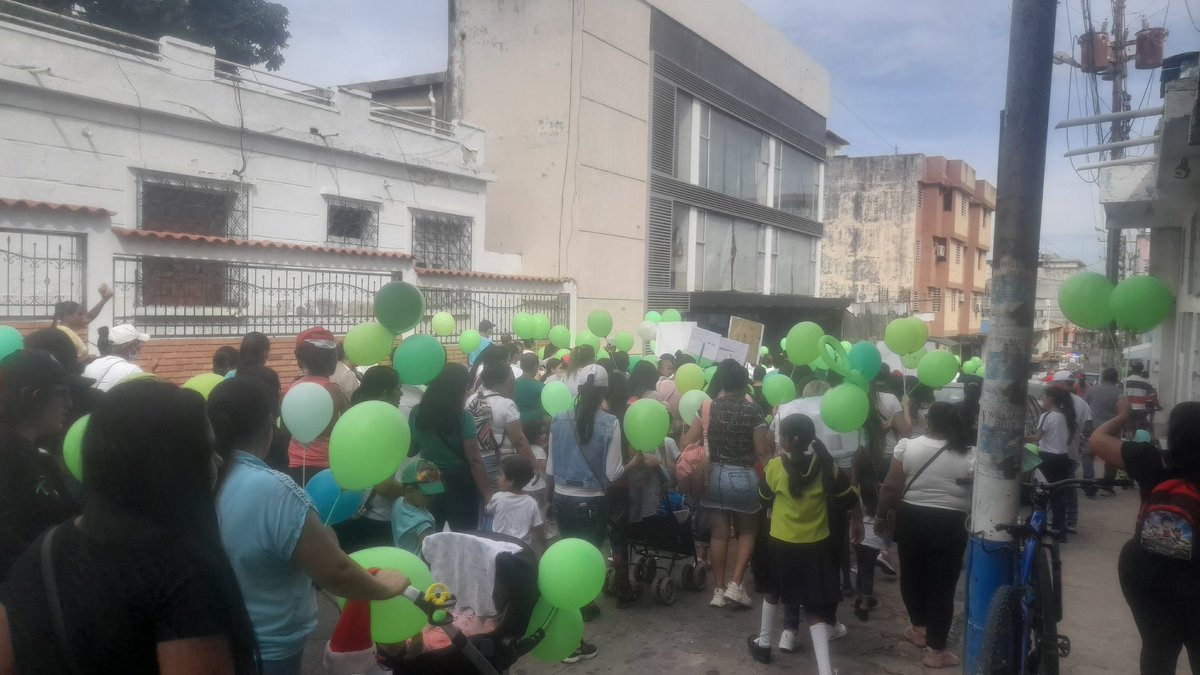 AntonioMariaPR's tweet photo. Caminata en Contra de la Pedofilia, los niños y niñas no se tocan @NicolasMaduro @MPPEDUCACION @ZonaEducTachira @Berzabethg1 @Crazet2011 @Div_Ini_Pri_Esp @BolivarianasZET @FernandoRojas6 https://t.co/PsFZsNDCh6