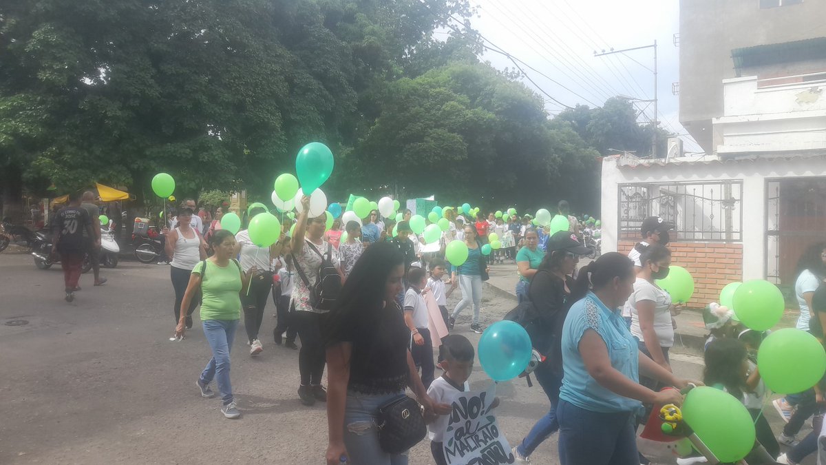 Caminata en Contra de la Pedofilia, los niños y niñas no se tocan <a href="/NicolasMaduro/">Nicolás Maduro</a> @MPPEDUCACION @ZonaEducTachira <a href="/Berzabethg1/">Berzabethgandicaoficial</a> <a href="/Crazet2011/">Crazet2011</a> <a href="/Div_Ini_Pri_Esp/">Divi. de Niños y Niñas ZET</a> <a href="/BolivarianasZET/">Erika Varela Sayago Escuelas Bolivarianas</a> <a href="/FernandoRojas6/">Fern@ndo</a>