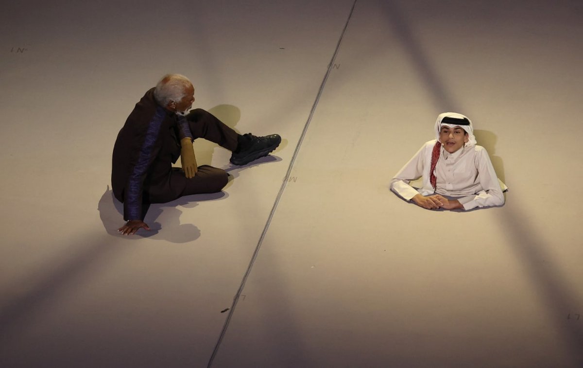 Tasnimsaleh09's tweet photo. { يَا أَيُّهَا النَّاسُ إِنَّا خَلَقْنَاكُم مِّن ذَكَرٍ وَ أُنثَىٰ وَ جَعَلْنَاكُمْ شُعُوبًا وَ قَبَائِلَ لِتَعَارَفُوا ۚ إِنَّ أَكْرَمَكُمْ عِندَ اللَّهِ أَتْقَاكُمْ ۚ إِنَّ اللَّهَ عَلِيمٌ خَبِيرٌ } 

هكذا تم افتتاح كأس العالم بالآية الكريمه ♥️
#افتتاح_كاس_العالم https://t.co/QlgRBSdaVc