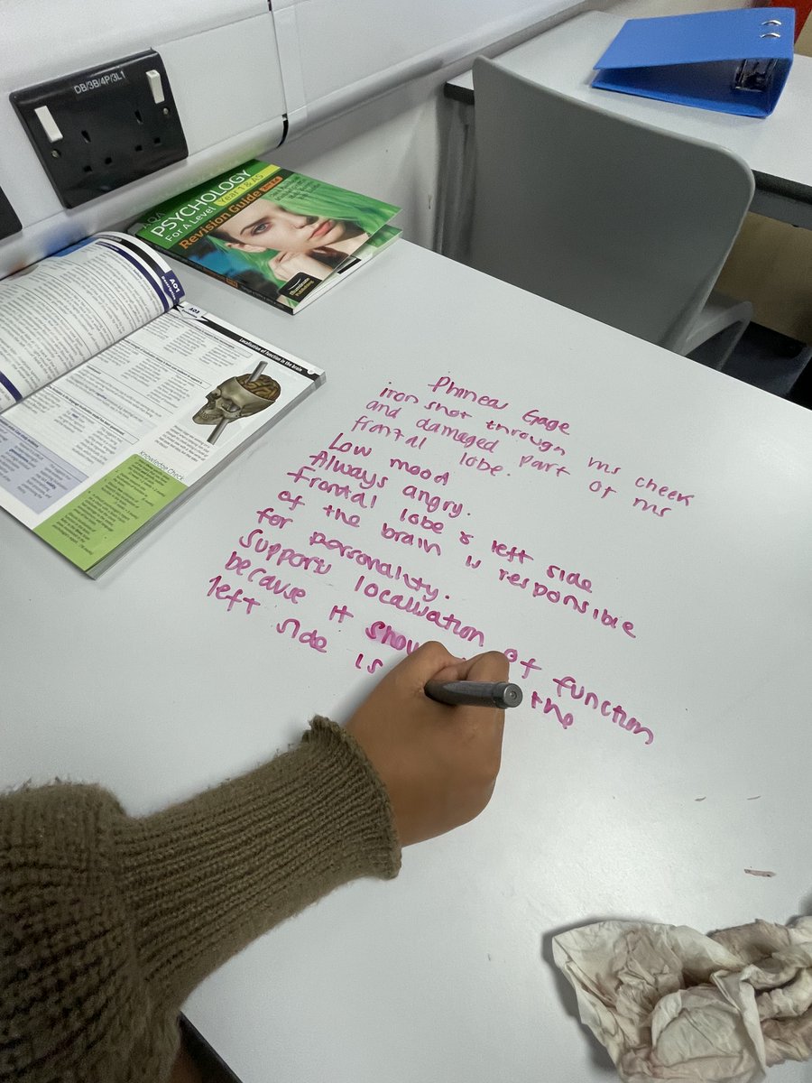 Fantastic hard work from dozens of our students during our maths, sociology, psychology, physics &amp; economics masterclasses <a href="/HarrisTottenham/">Harris Academy Tottenham</a> this &amp; last weekend 😊 We are so proud of our ambitious year 13s - we know your #endeavour will pay off in the coming mocks weeks! 🌟✨💫⭐️