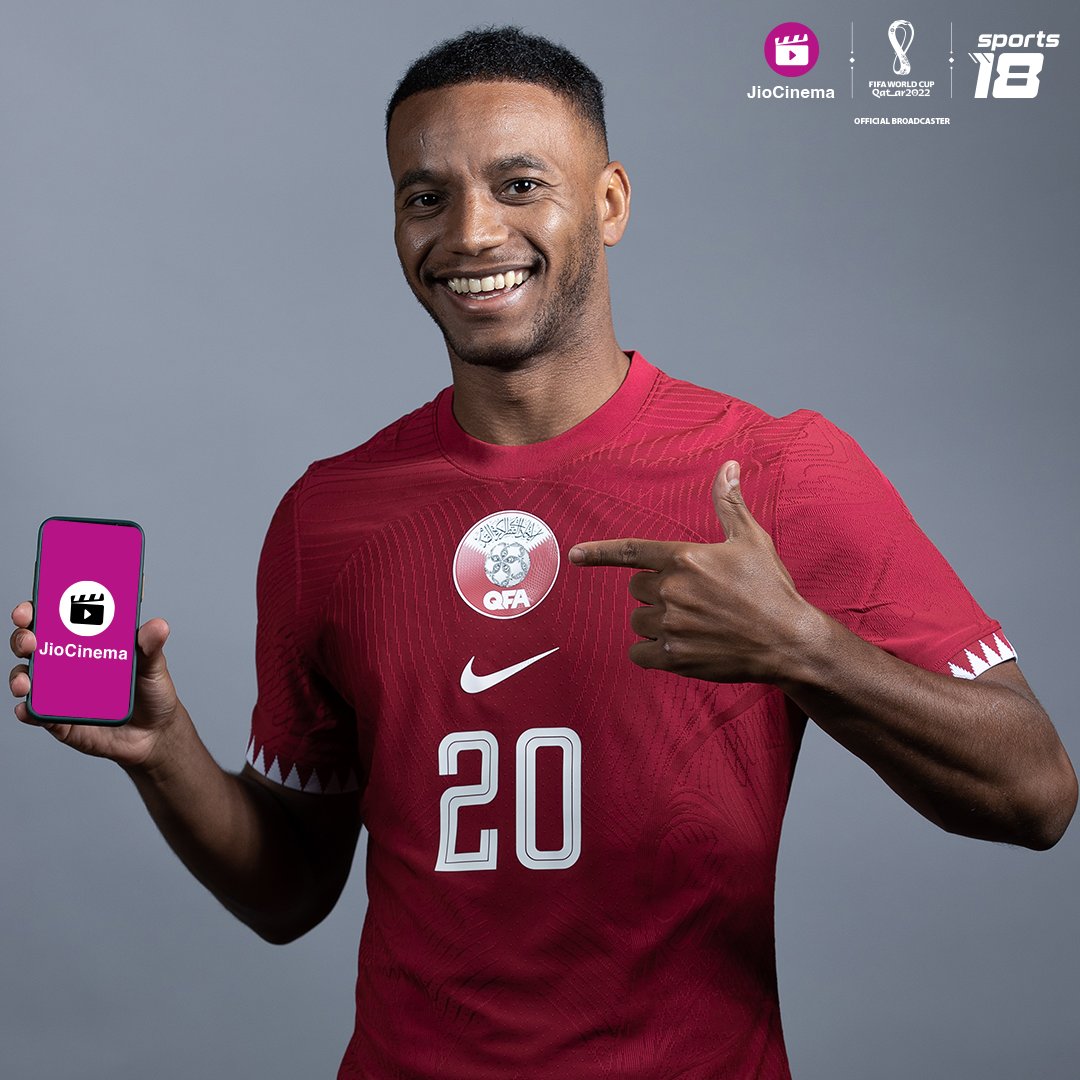 HotstarReality's tweet photo. 📸📸📸

Just dropping by to remind the ⚽ fans that you can watch the #WorldsGreatestShow for FREE only on #JioCinema 😍

#FIFAWorldCupQatar2022 👉 LIVE on #JioCinema &amp; @Sports18 📲📺  

#FIFAWorldCup #FIFAWConJioCinema #FIFAWConSports18 https://t.co/hTJMMQycAV
